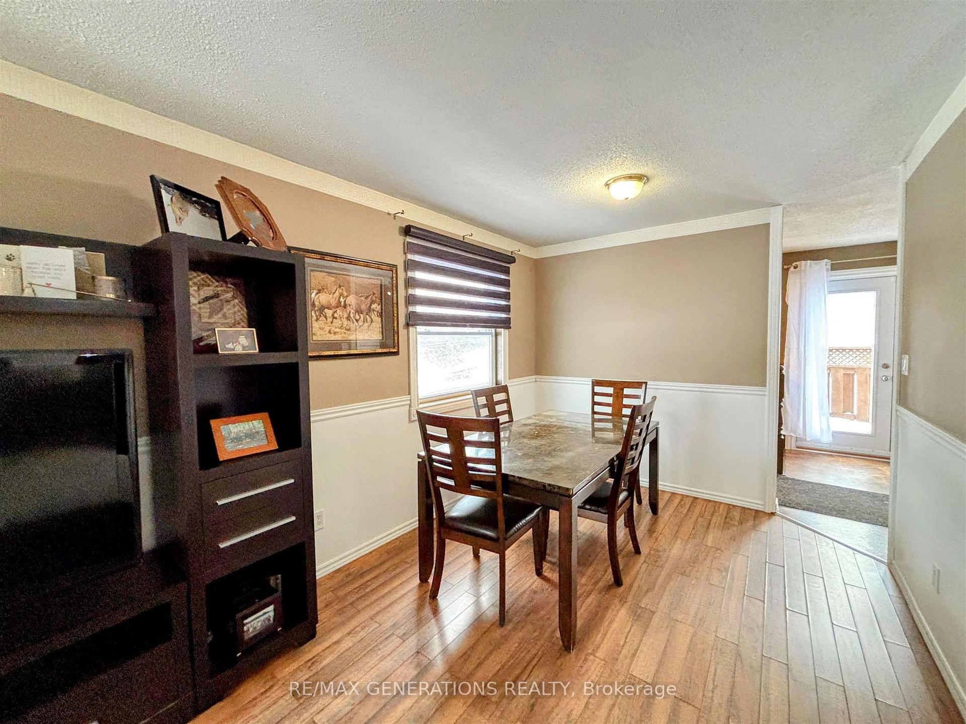 Photo 10 of 27 McFarland Street, Marathon — HOMEH