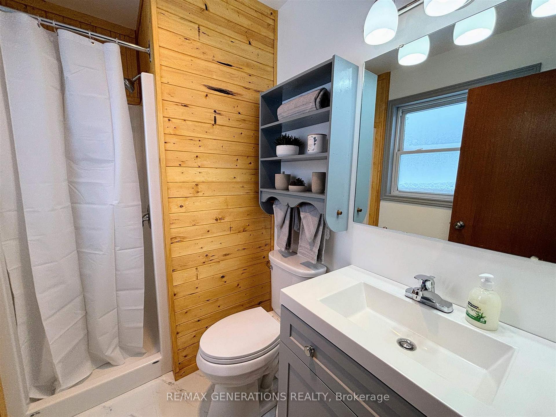 Photo 16 of 27 McFarland Street, Marathon — HOMEH