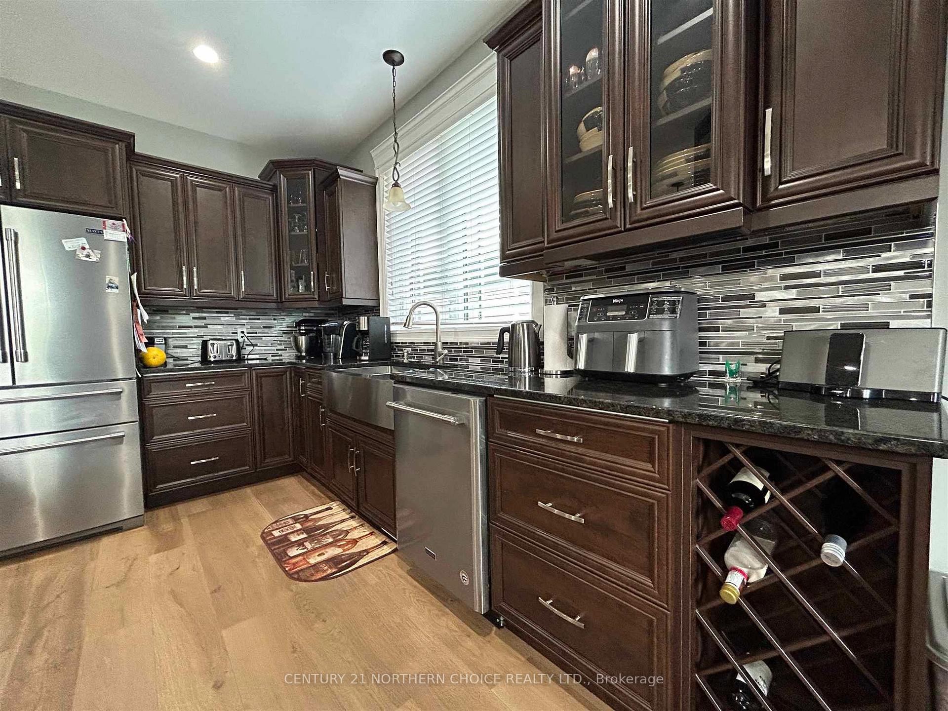 Photo 10 of 641 Second Street, Fort Frances — HOMEH
