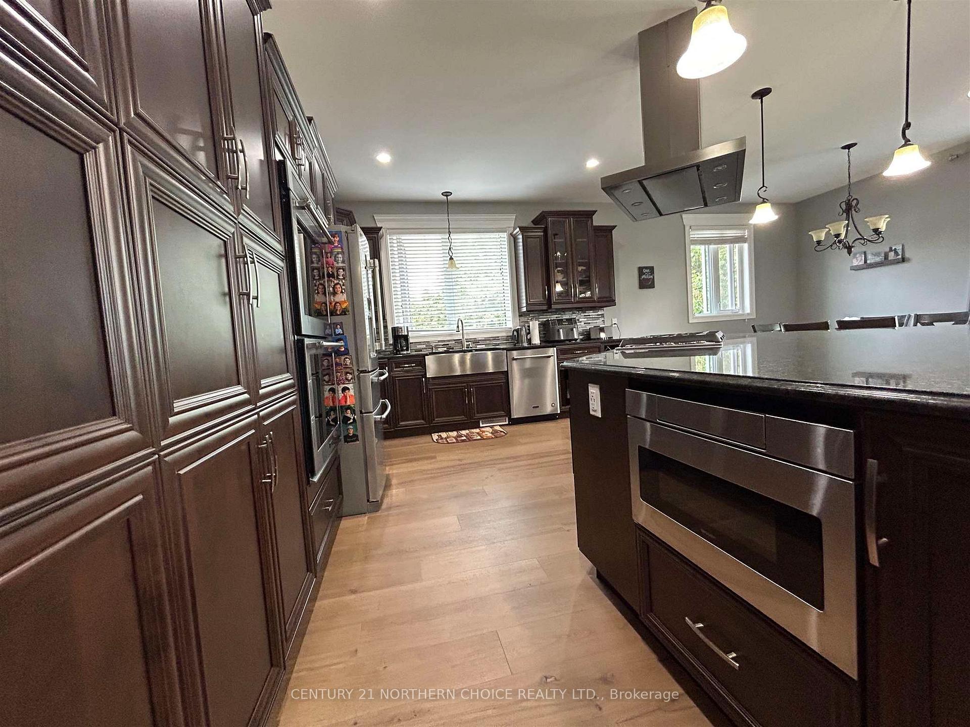 Photo 12 of 641 Second Street, Fort Frances — HOMEH