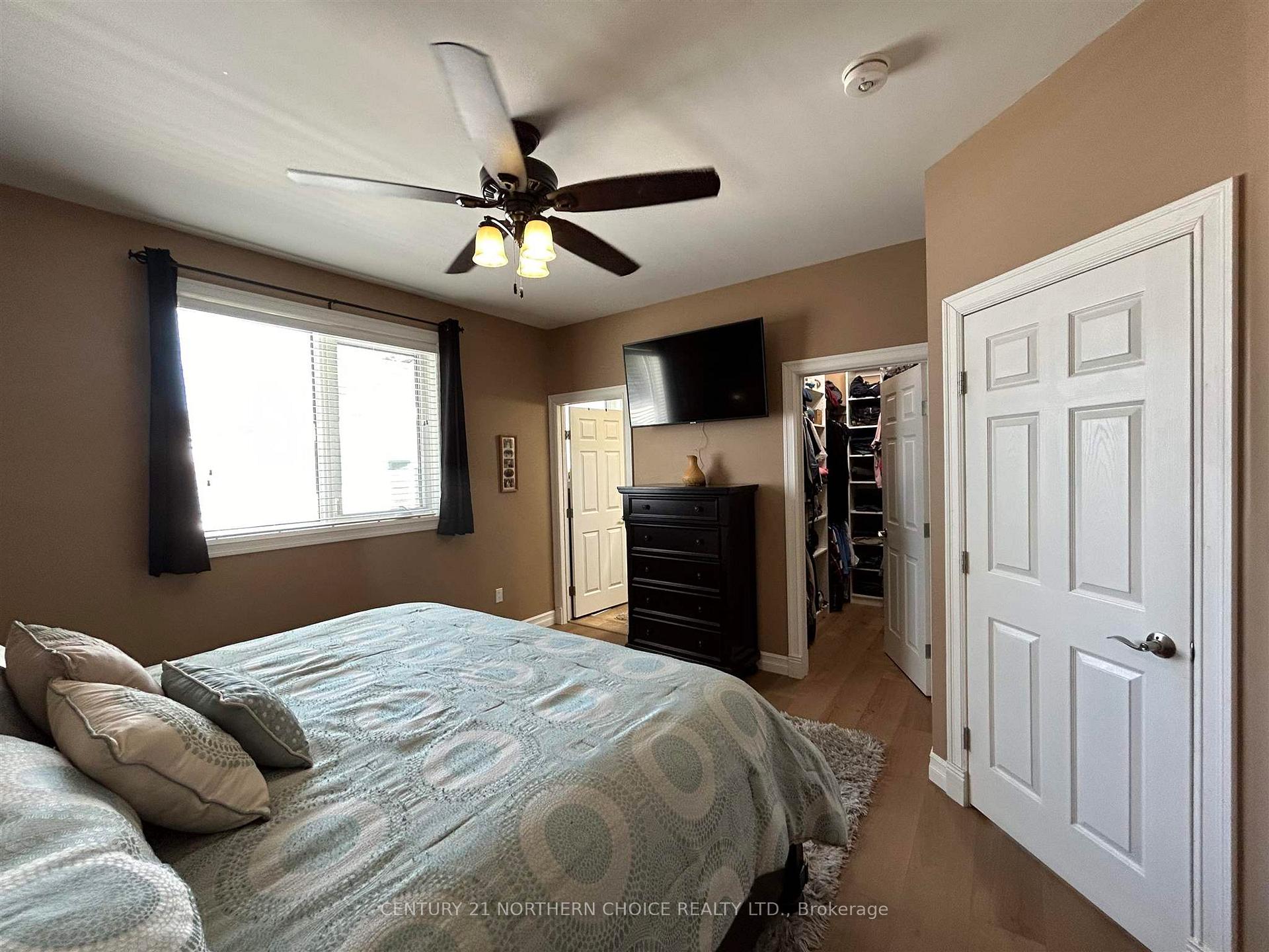 Photo 15 of 641 Second Street, Fort Frances — HOMEH