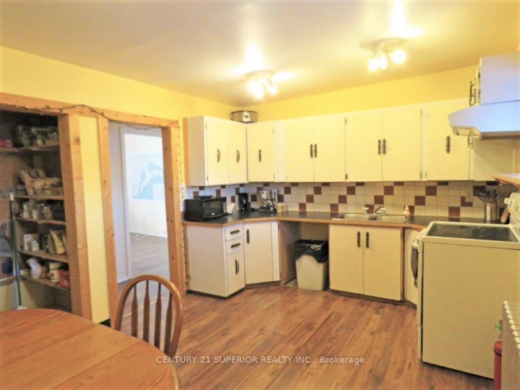 Photo 18 of 46 Front Street, Nipigon — HOMEH