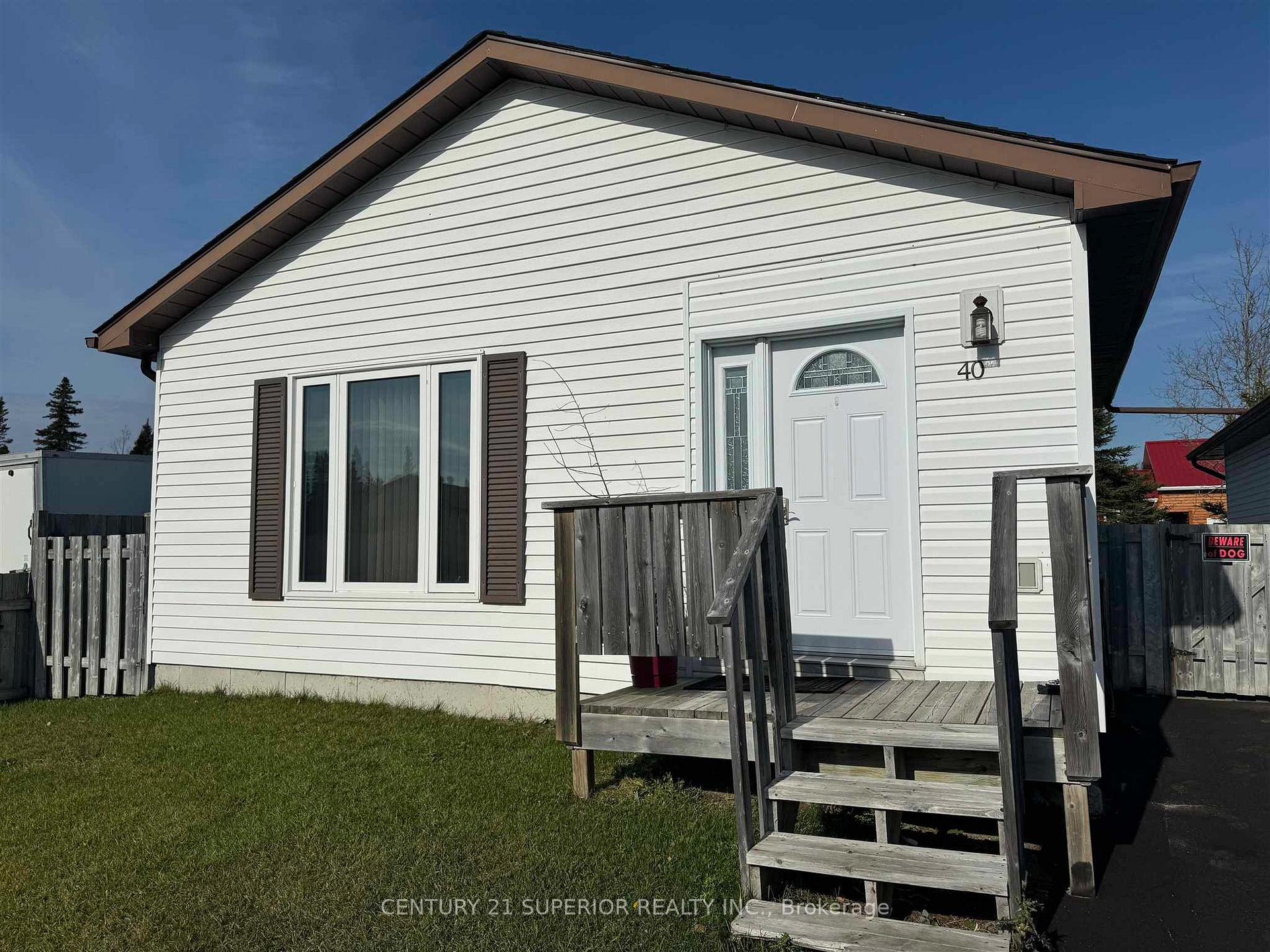 Photo 1 of 40 Van Horne Crescent, Marathon — HOMEH