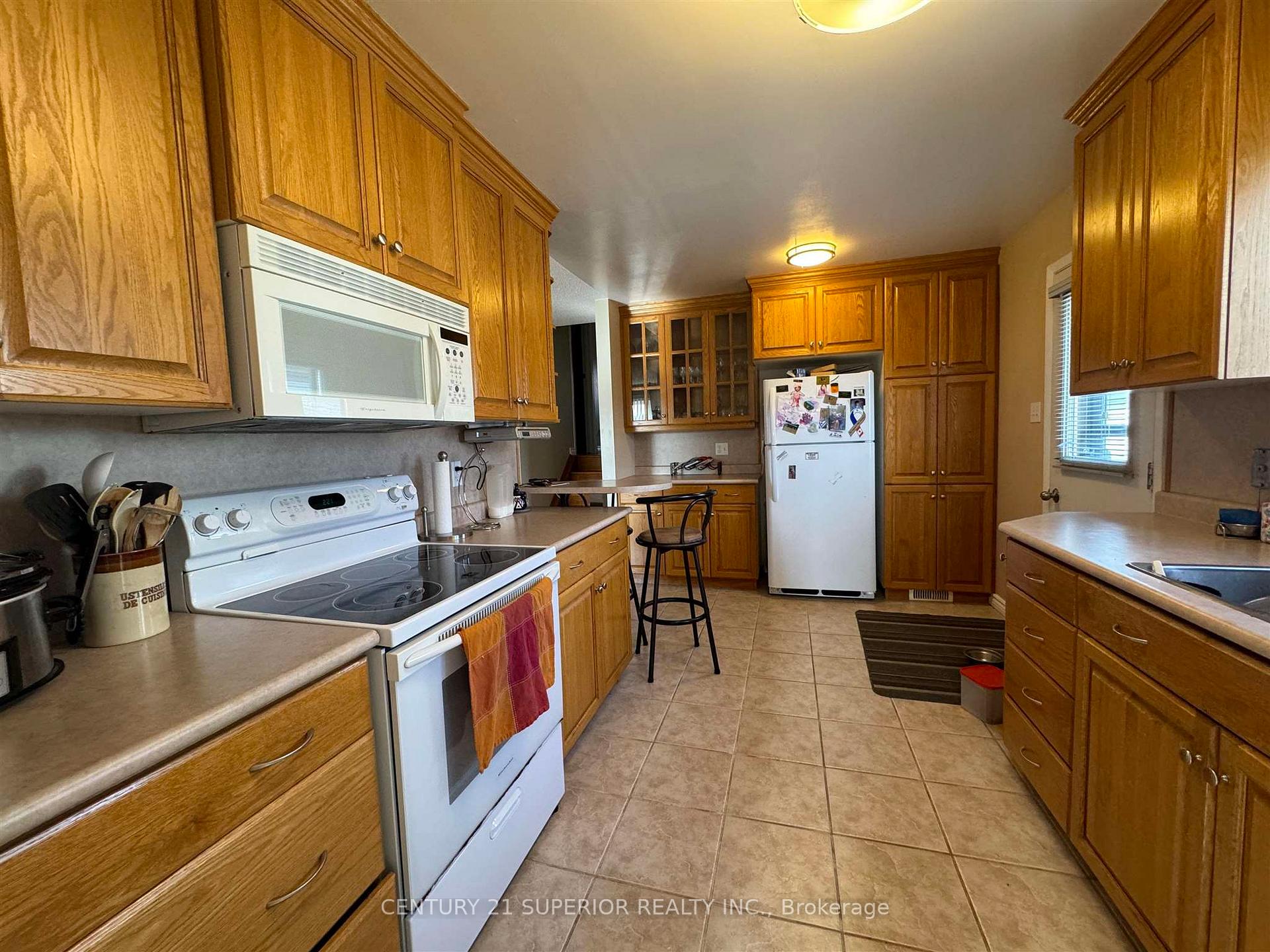 Photo 8 of 40 Van Horne Crescent, Marathon — HOMEH