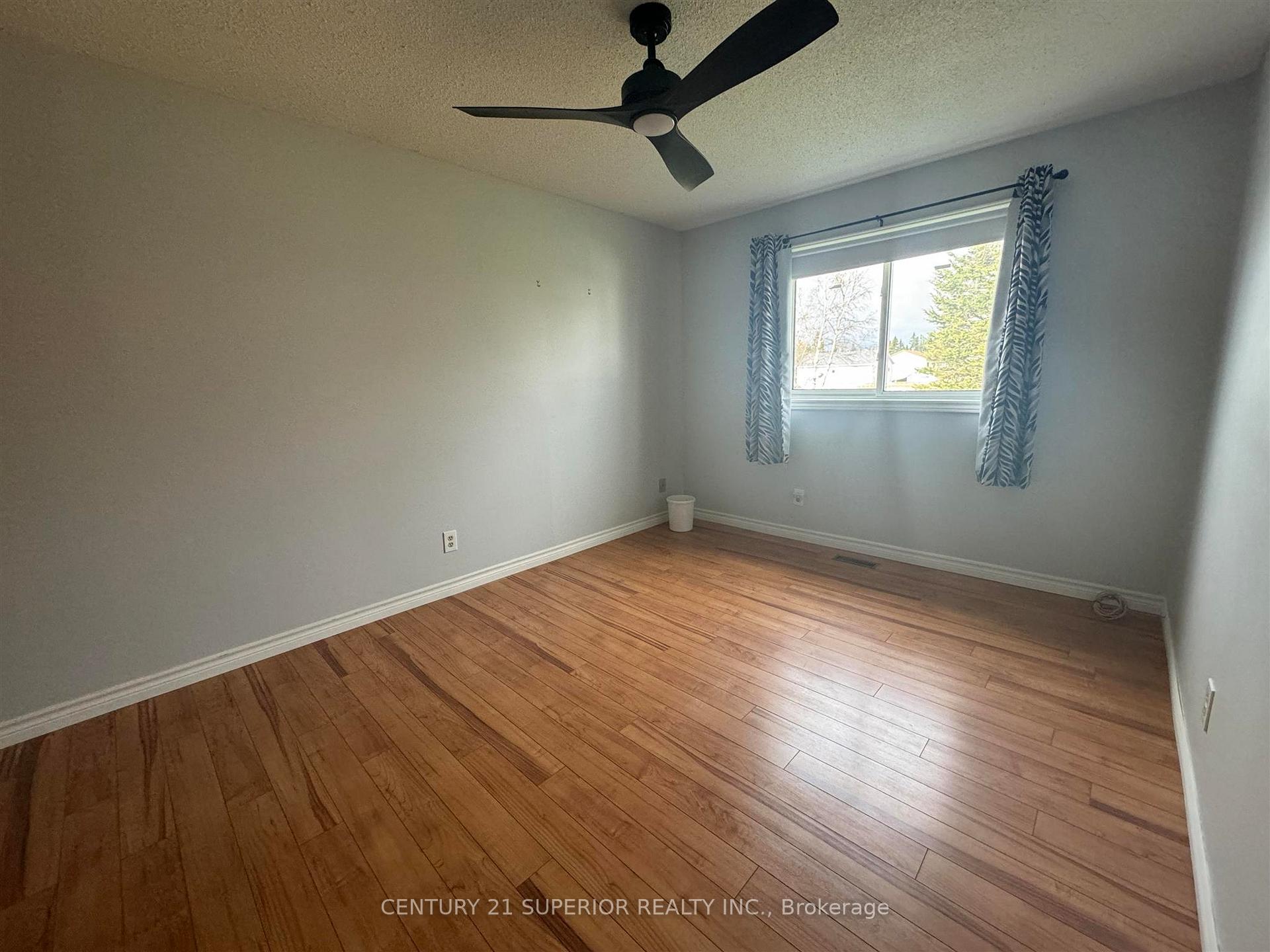Photo 17 of 40 Van Horne Crescent, Marathon — HOMEH