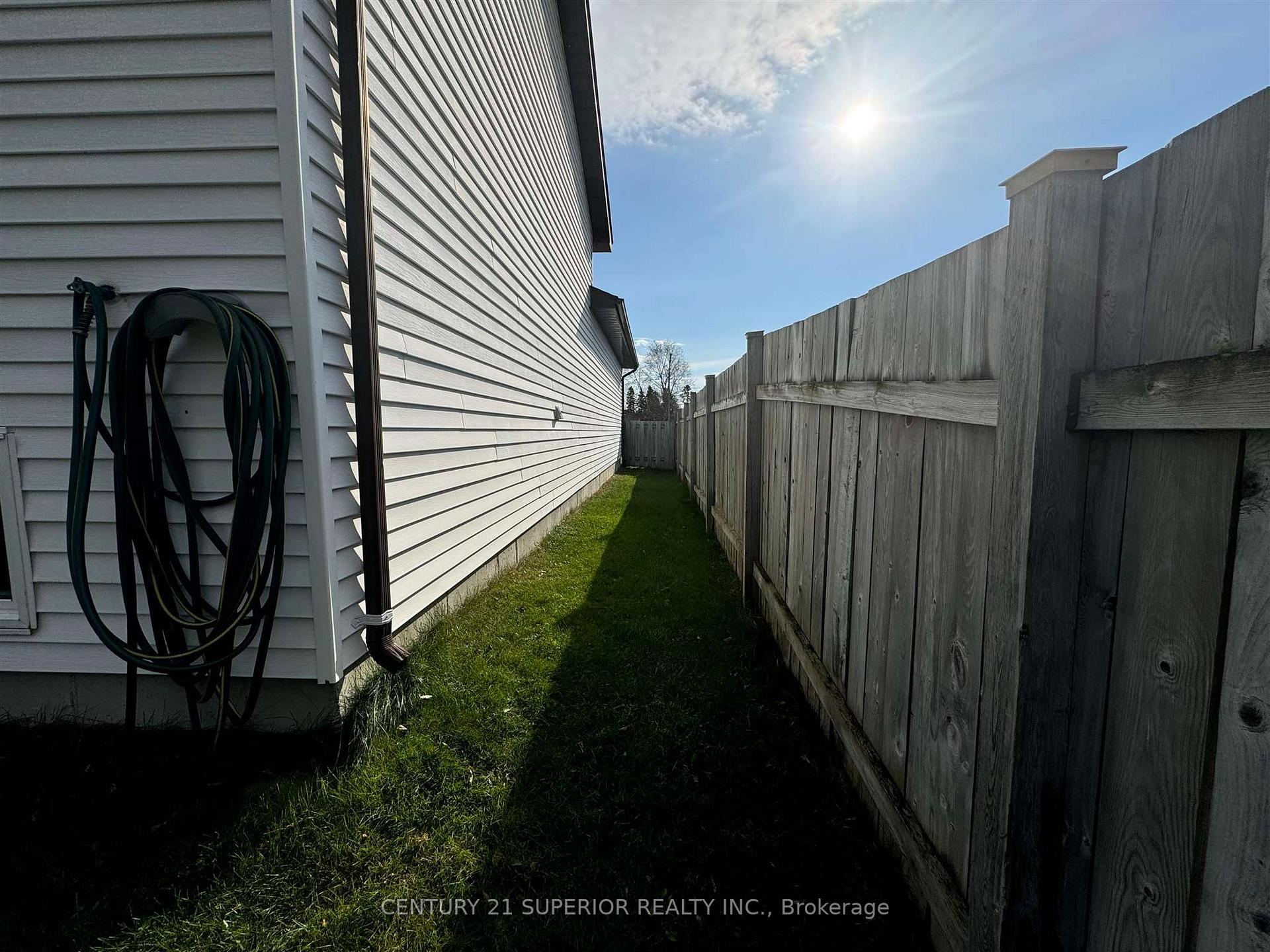 Photo 38 of 40 Van Horne Crescent, Marathon — HOMEH