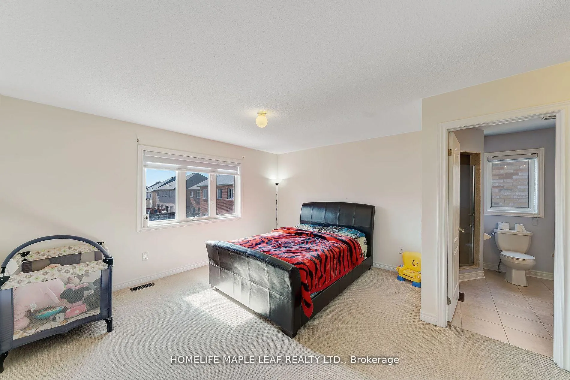 Photo 19 of 56 Pomell Trail, Brampton, Bram East — HOMEH