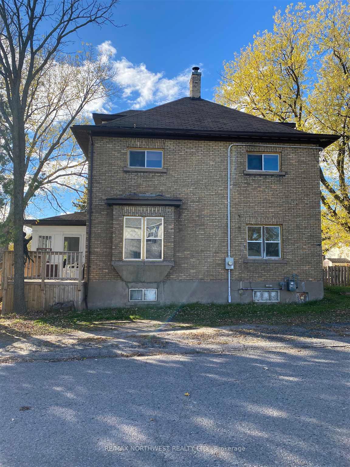 Photo 2 of 836 First Street S, Kenora, Central — HOMEH