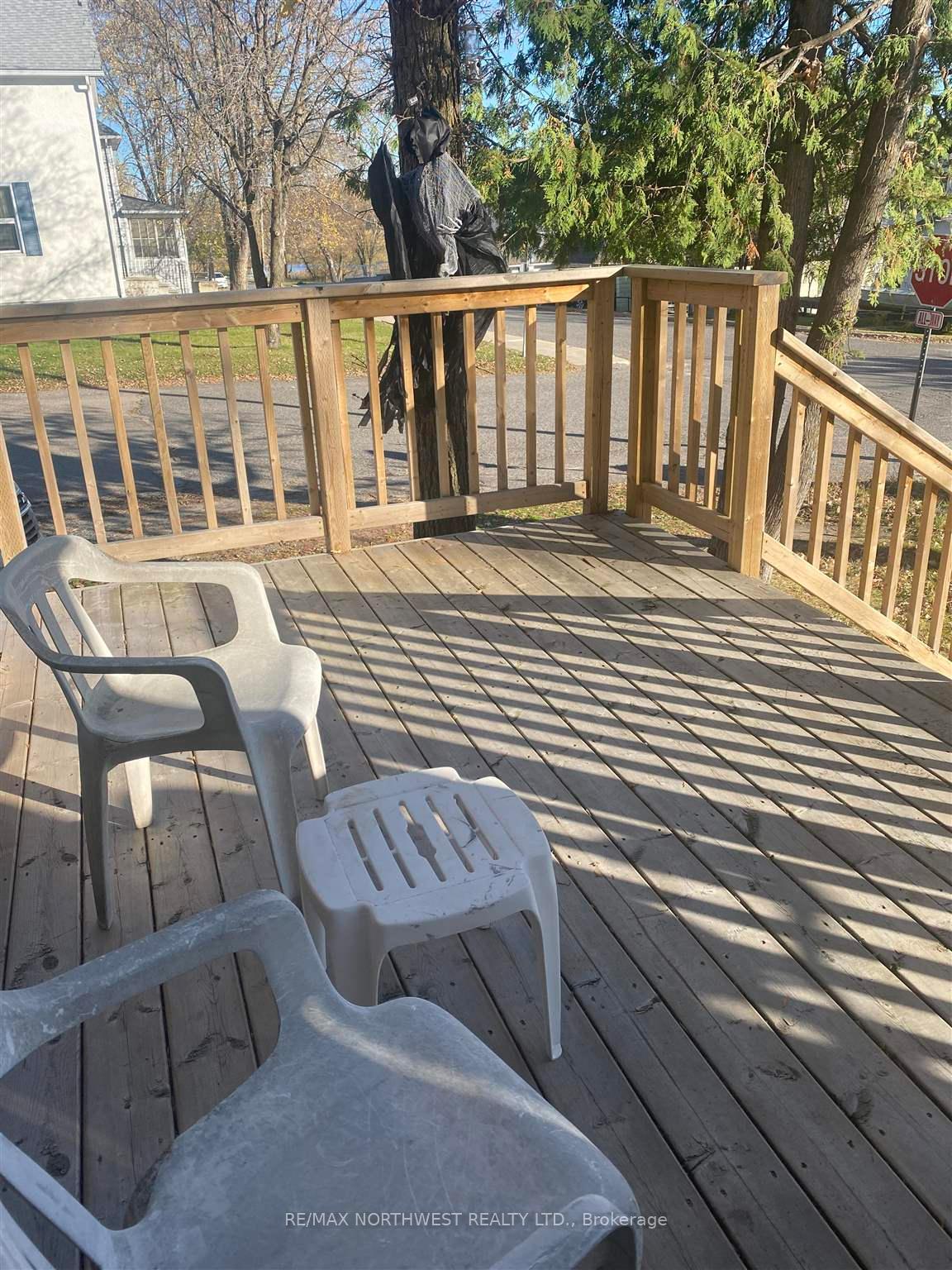 Photo 11 of 836 First Street S, Kenora, Central — HOMEH