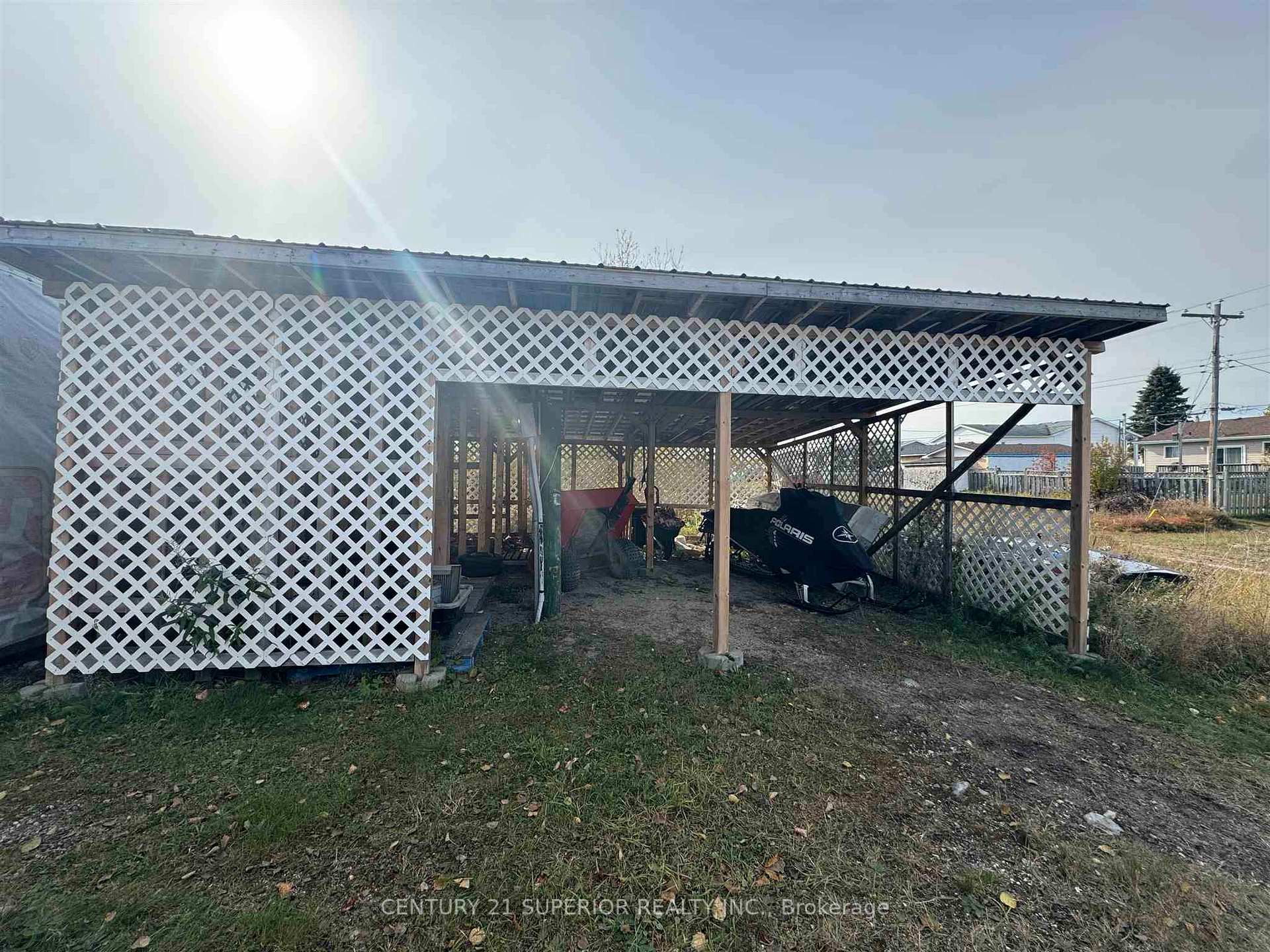 Photo 34 of 35 Beaver Ave, Manitouwadge — HOMEH