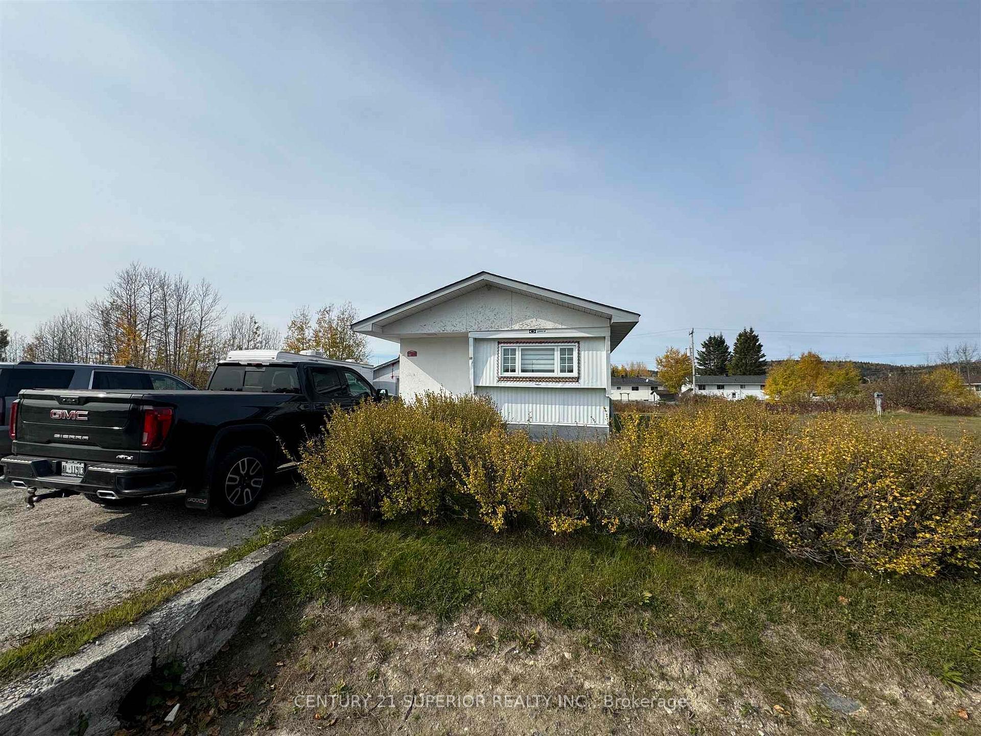 Photo 41 of 35 Beaver Ave, Manitouwadge — HOMEH