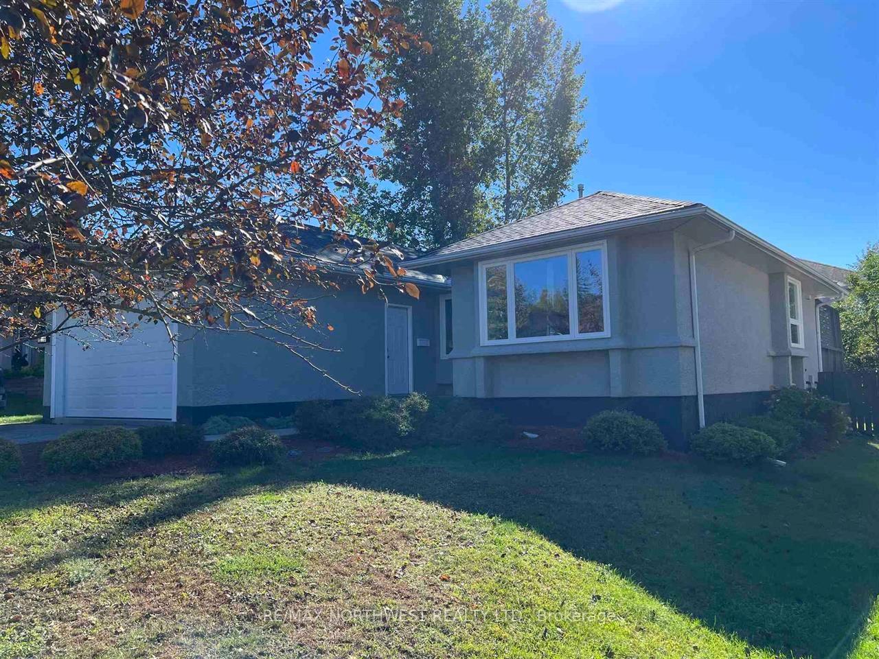 Photo 1 of 9 Woodfield Drive, Kenora, South Park Estate — HOMEH