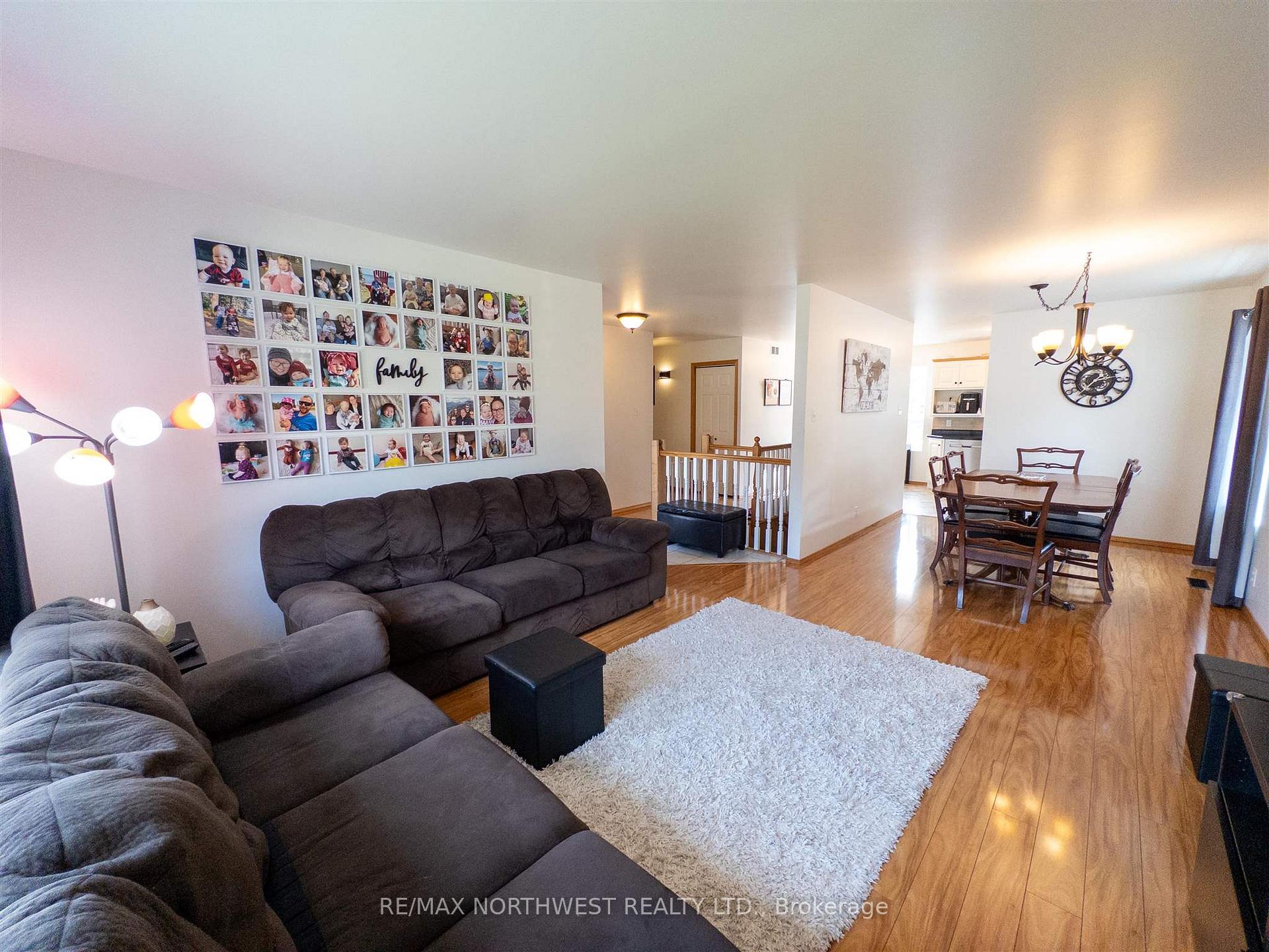 Photo 6 of 9 Woodfield Drive, Kenora, South Park Estate — HOMEH