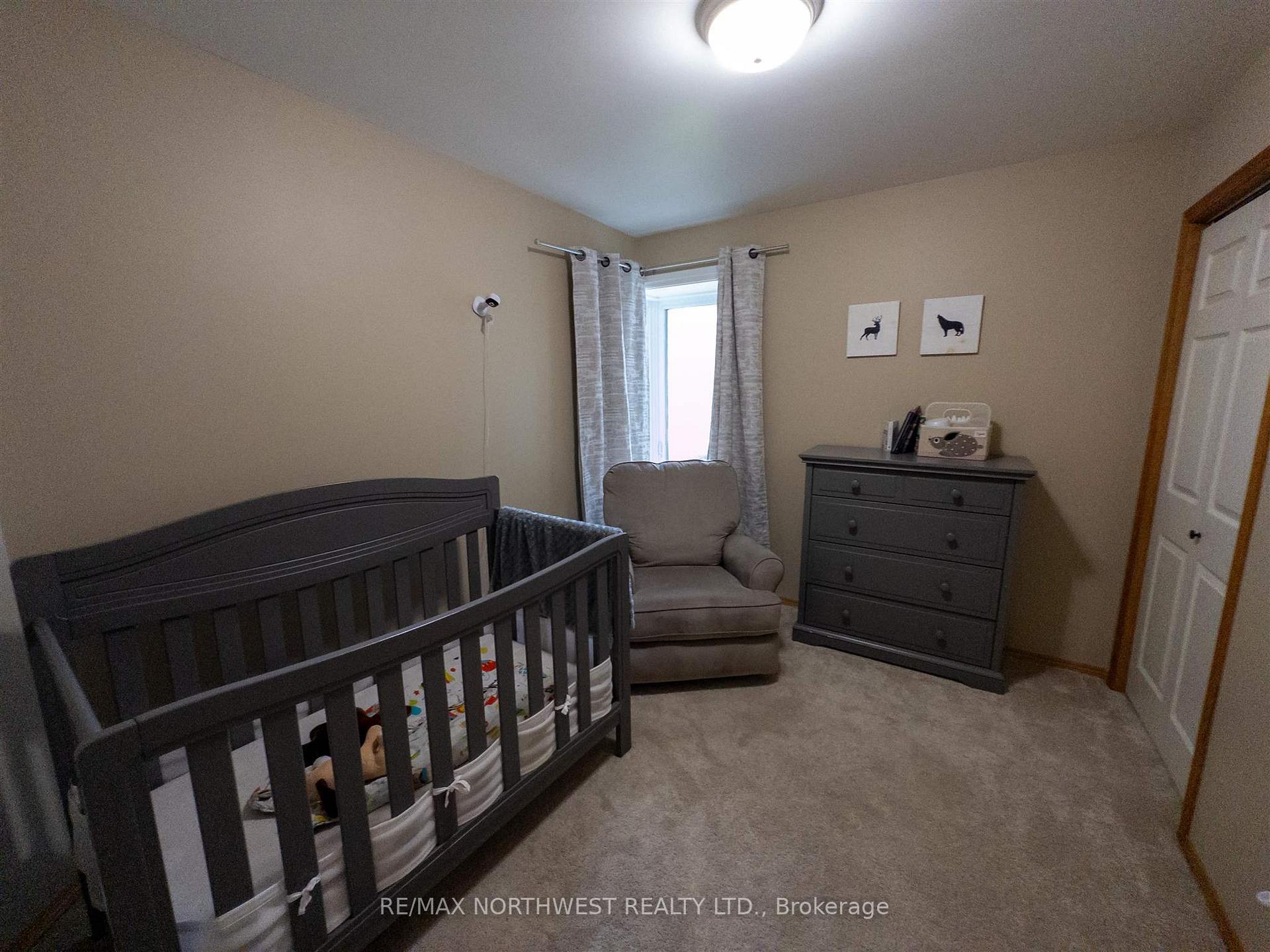 Photo 22 of 9 Woodfield Drive, Kenora, South Park Estate — HOMEH