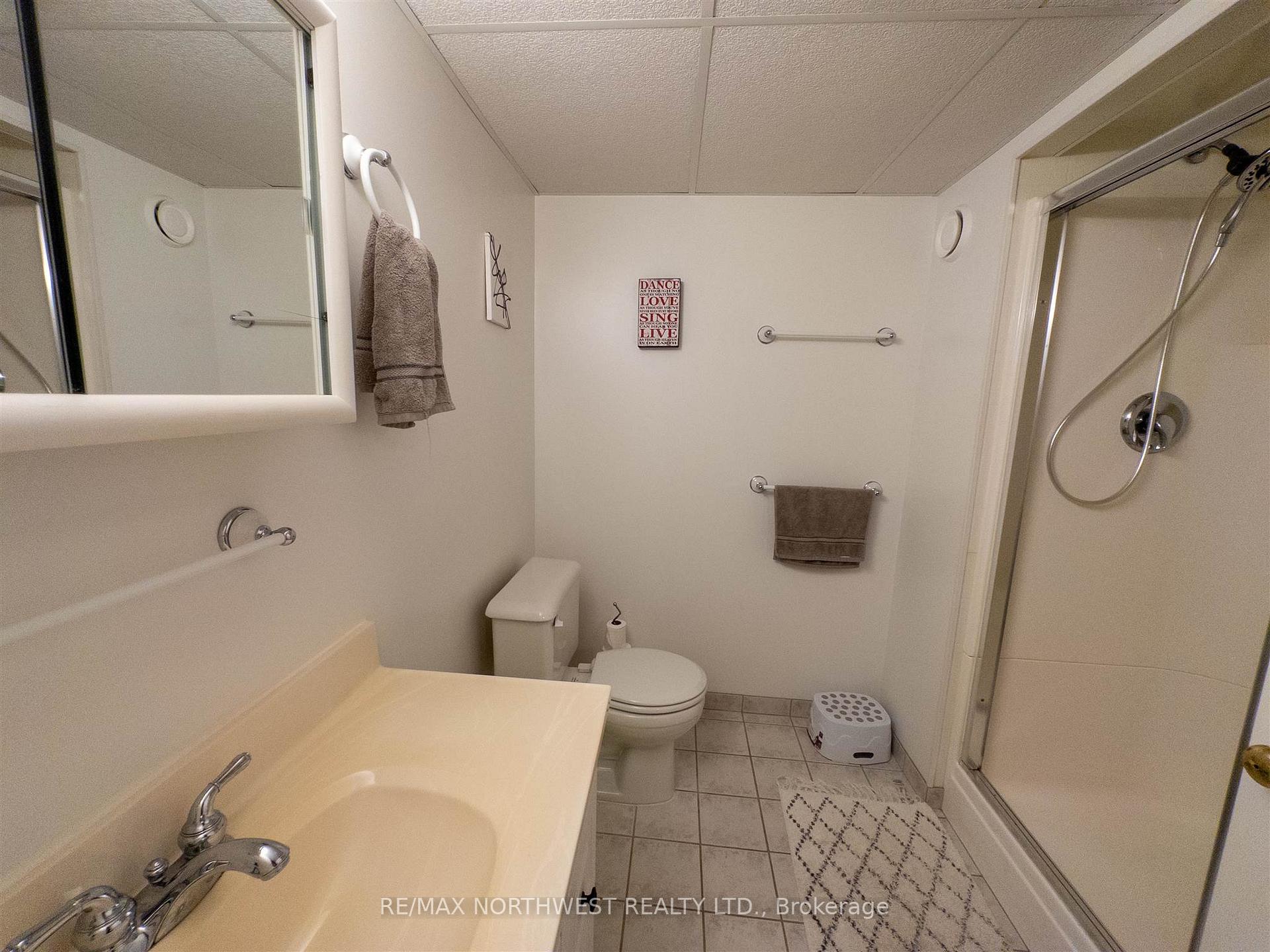 Photo 32 of 9 Woodfield Drive, Kenora, South Park Estate — HOMEH