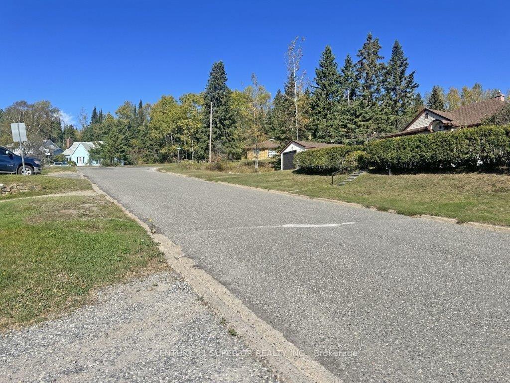 Photo 49 of 124 Seventh Street, Nipigon — HOMEH