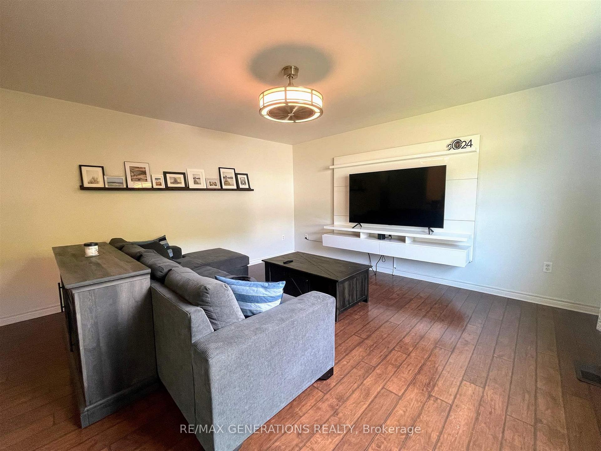 Photo 5 of 58 Redwing Avenue, Manitouwadge — HOMEH