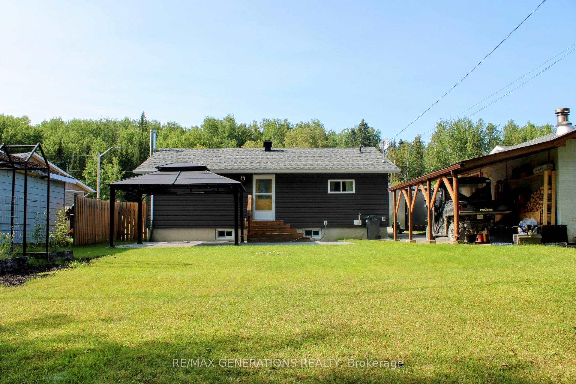 Photo 42 of 58 Redwing Avenue, Manitouwadge — HOMEH
