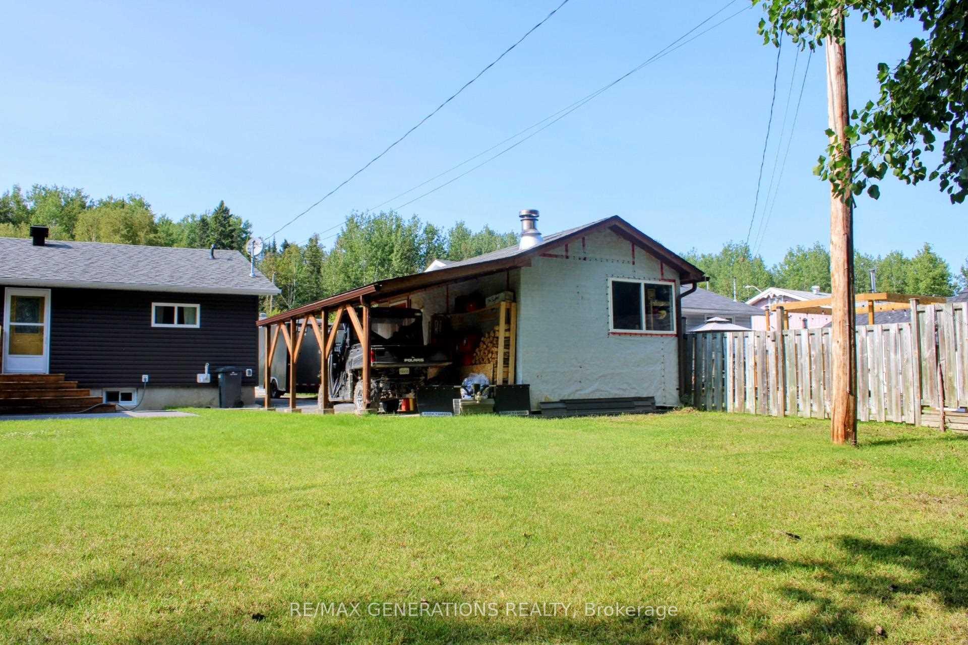 Photo 43 of 58 Redwing Avenue, Manitouwadge — HOMEH