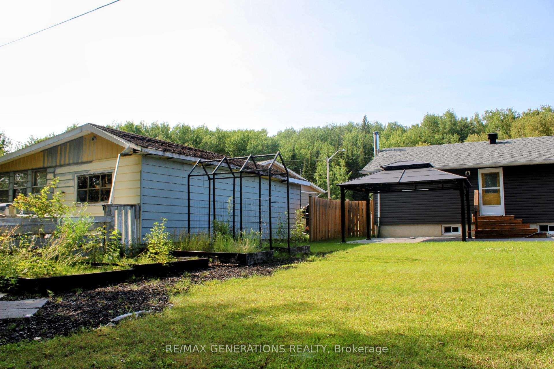 Photo 44 of 58 Redwing Avenue, Manitouwadge — HOMEH