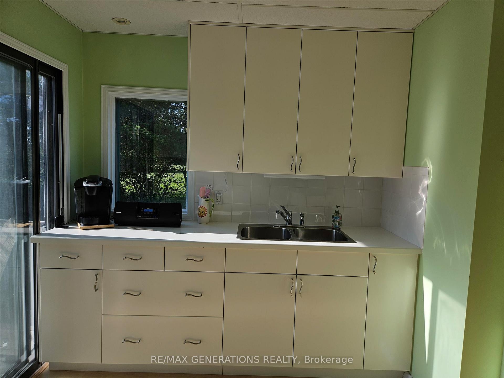 Photo 2 of 34 Stevens Avenue, Marathon — HOMEH