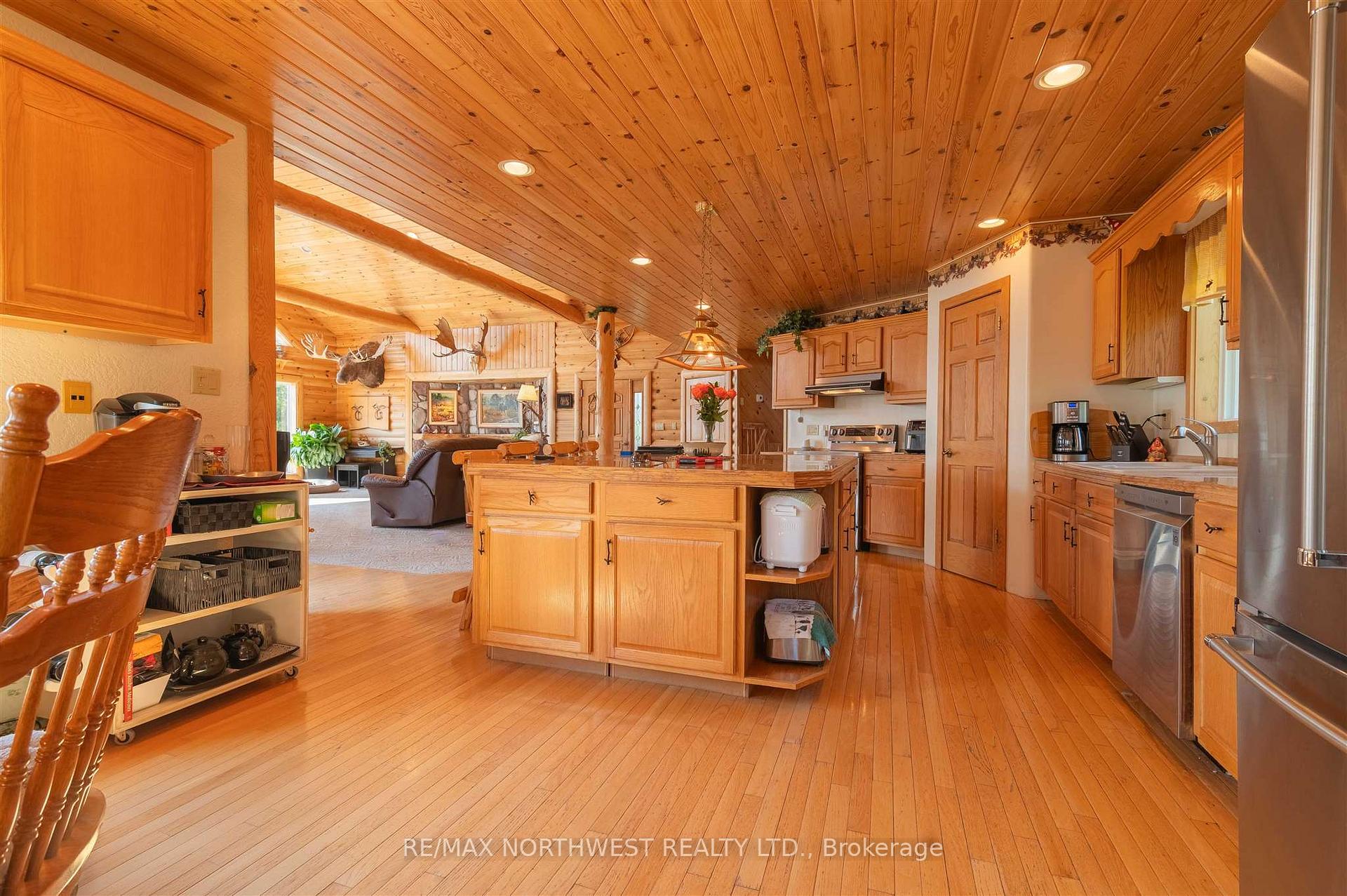 Photo 20 of 880A Cedar Point Road, Kenora Remote Area, Vermilion Bay — HOMEH