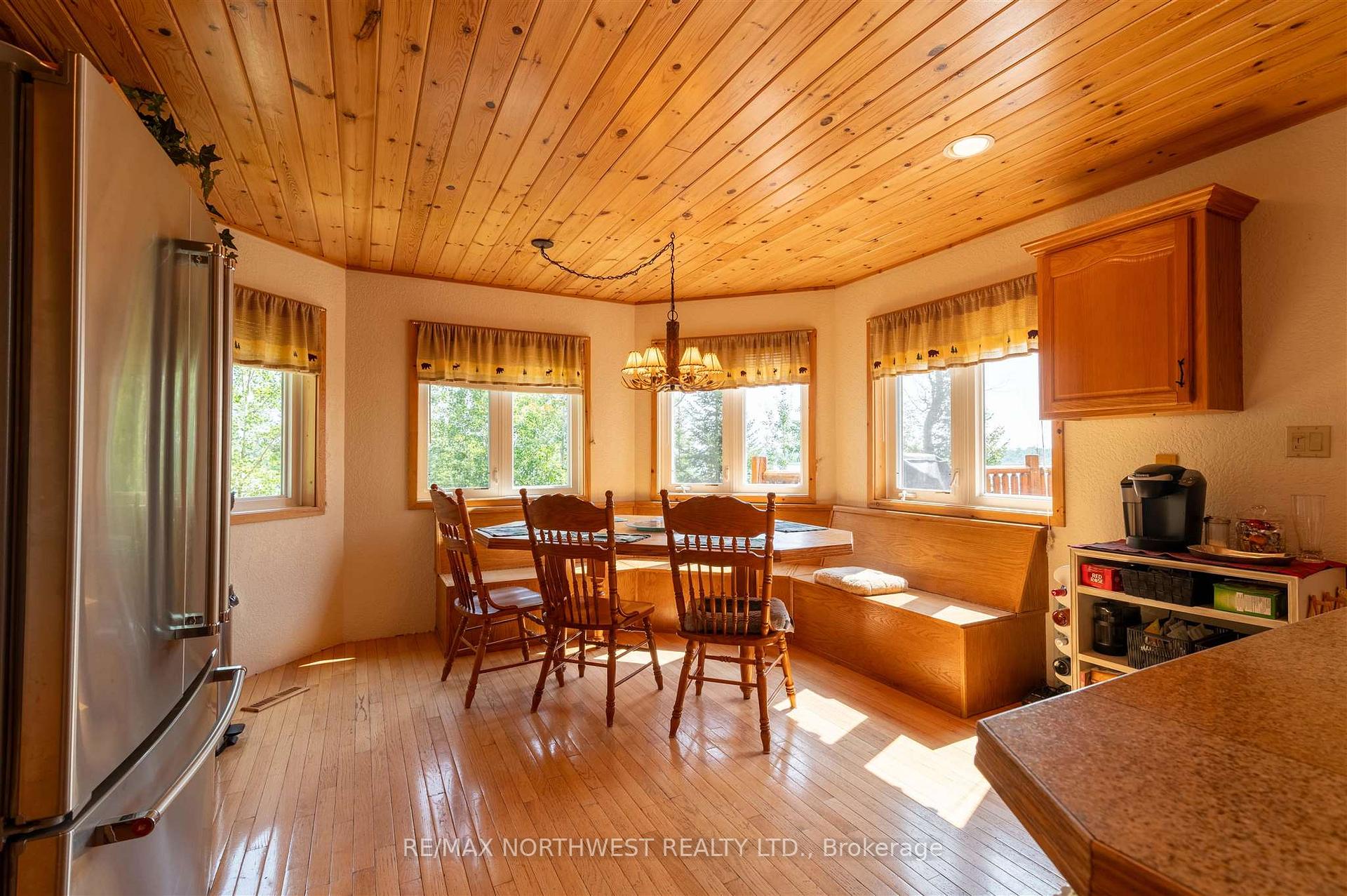 Photo 21 of 880A Cedar Point Road, Kenora Remote Area, Vermilion Bay — HOMEH