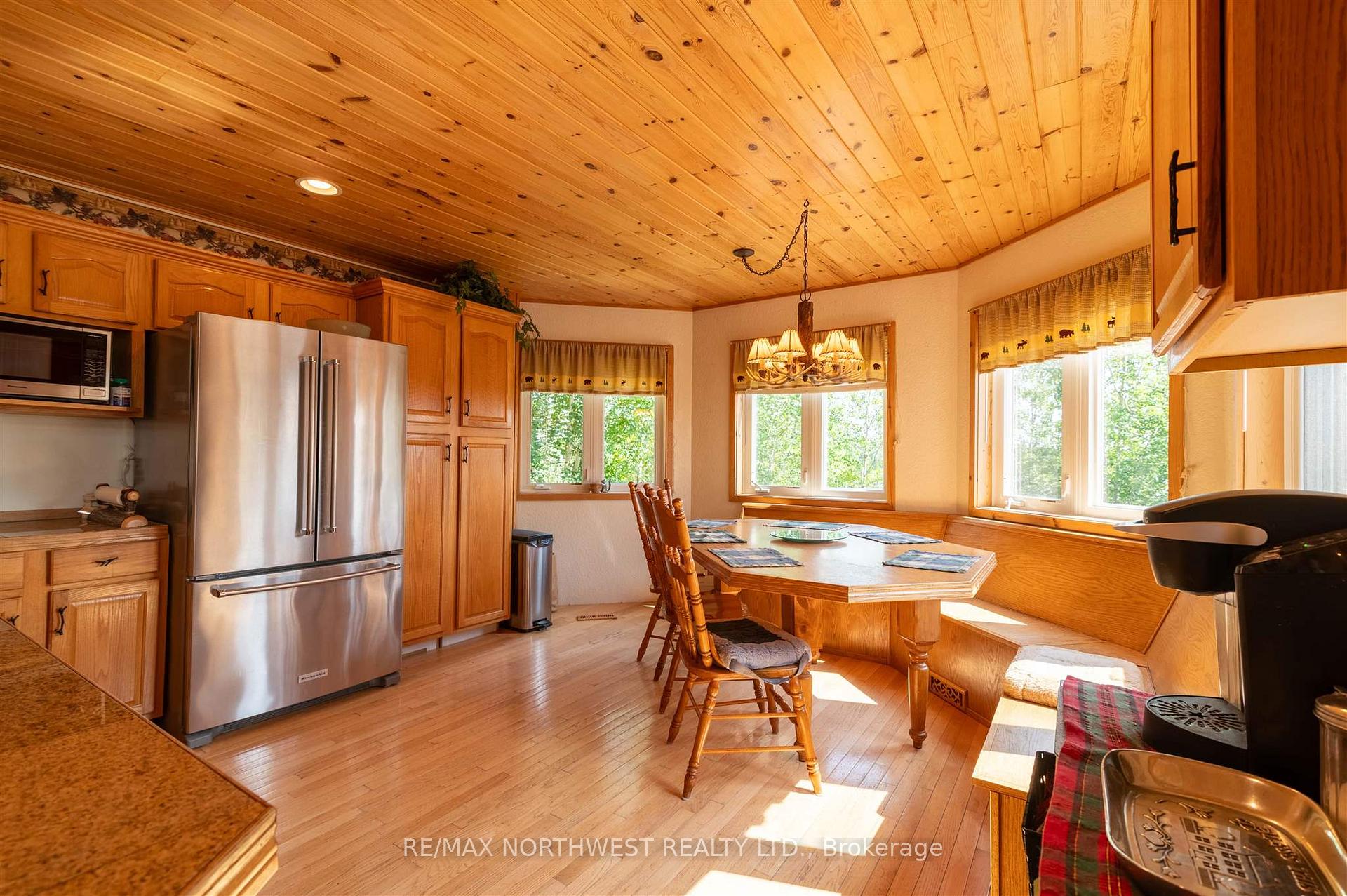 Photo 22 of 880A Cedar Point Road, Kenora Remote Area, Vermilion Bay — HOMEH