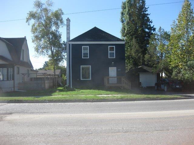 Front of 427 Second Street East