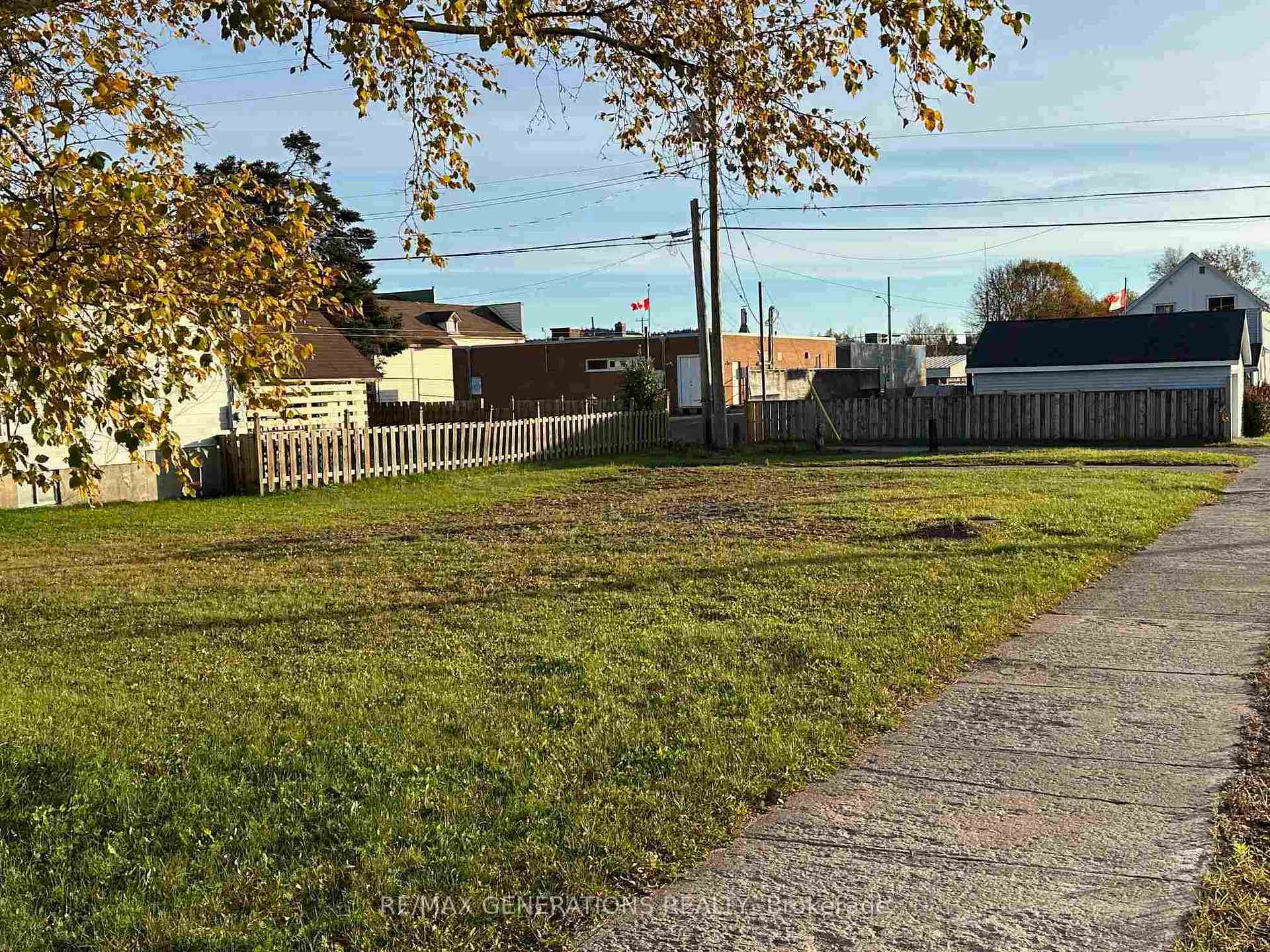 Photo 1 of 320 Manitoba Street, Schreiber — HOMEH