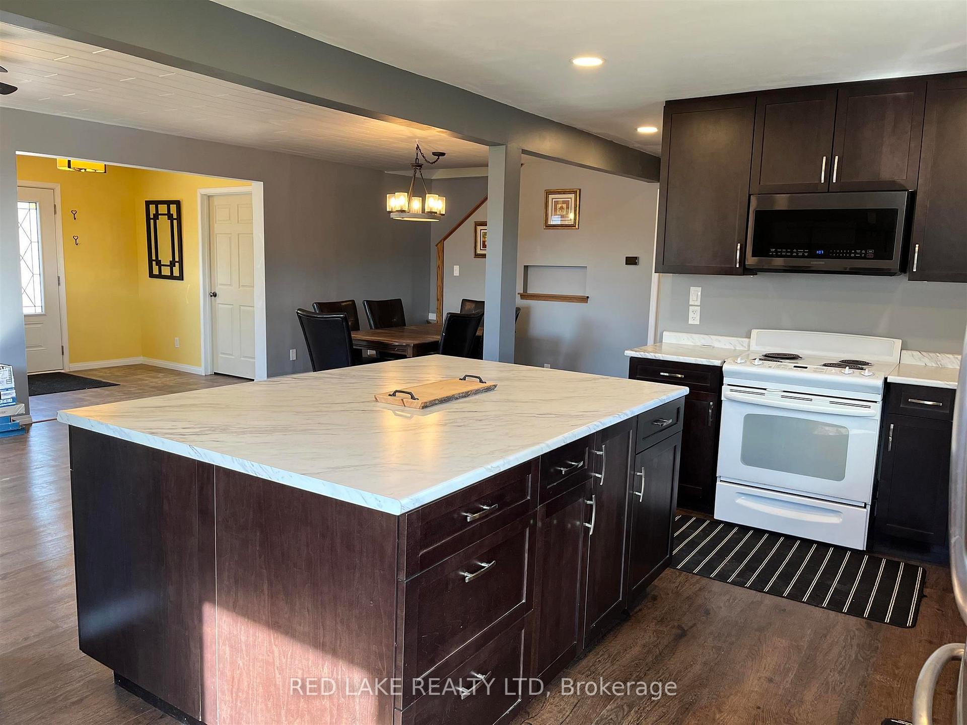 Photo 14 of 288 Howey Street, Red Lake — HOMEH
