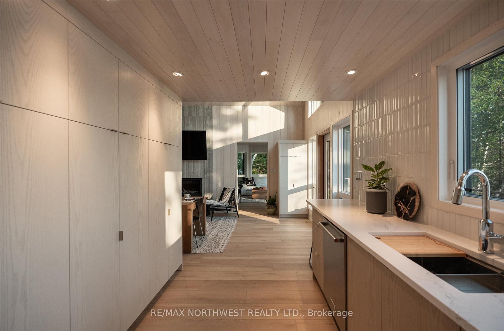 Photo 10 of 162 Neilsen Lane, Kenora Remote Area, Lake of the Woods North — HOMEH