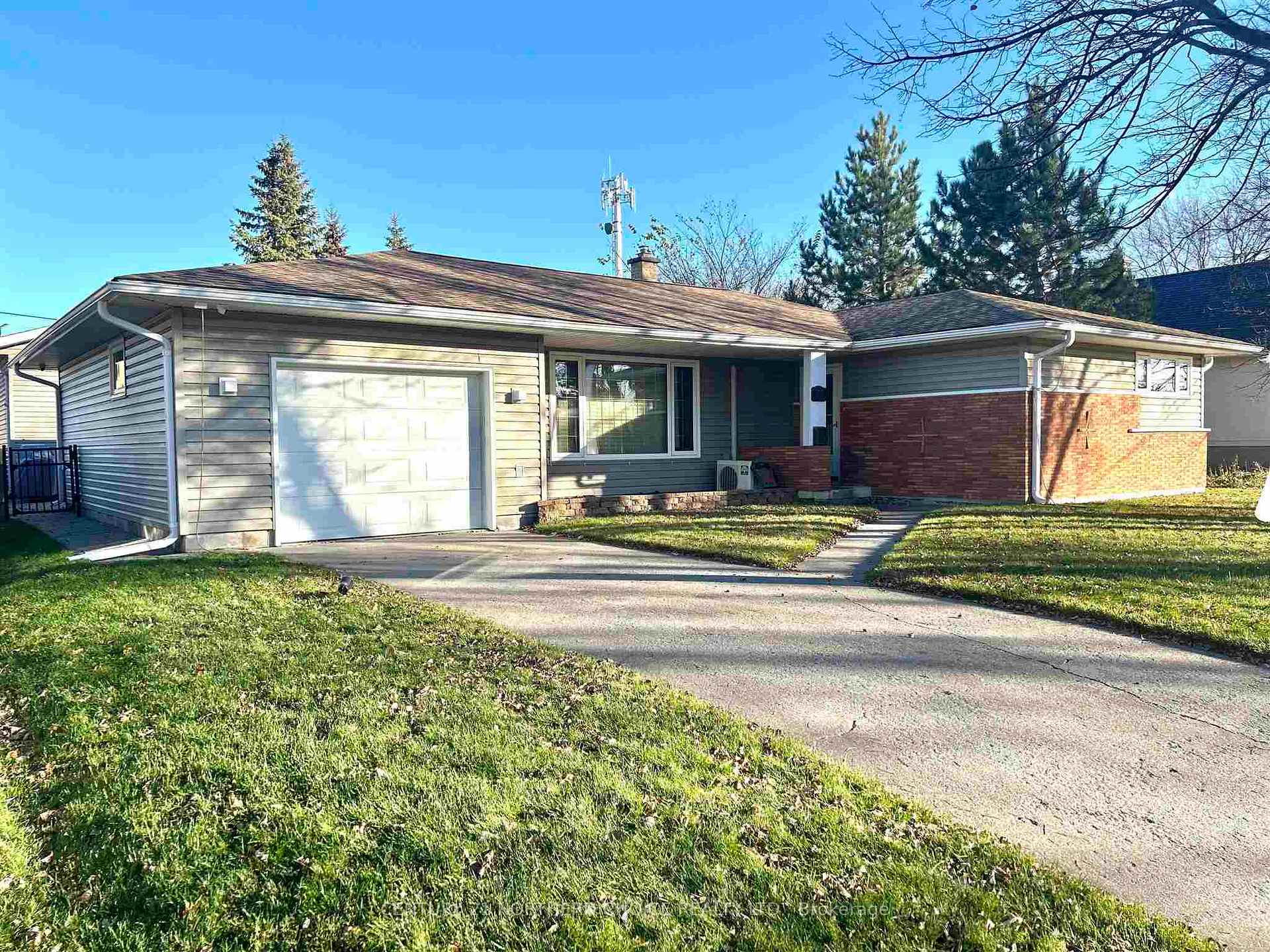 Front of 806 Armit Avenue