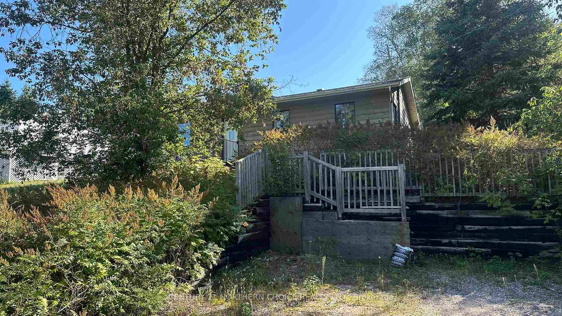 Photo 1 of 47 Oak Street, Machin — HOMEH