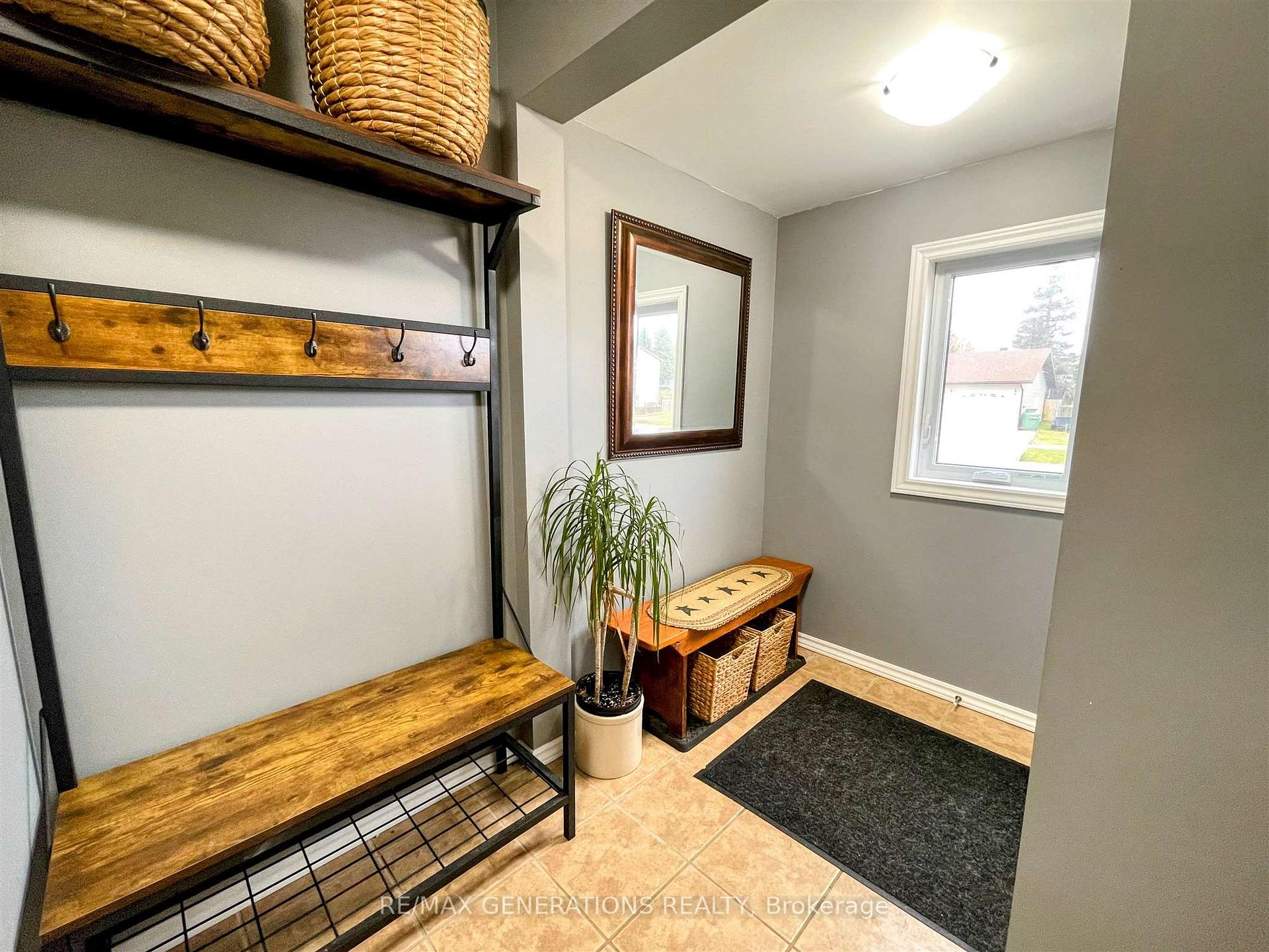 Photo 2 of 28 Michano Drive, Marathon — HOMEH