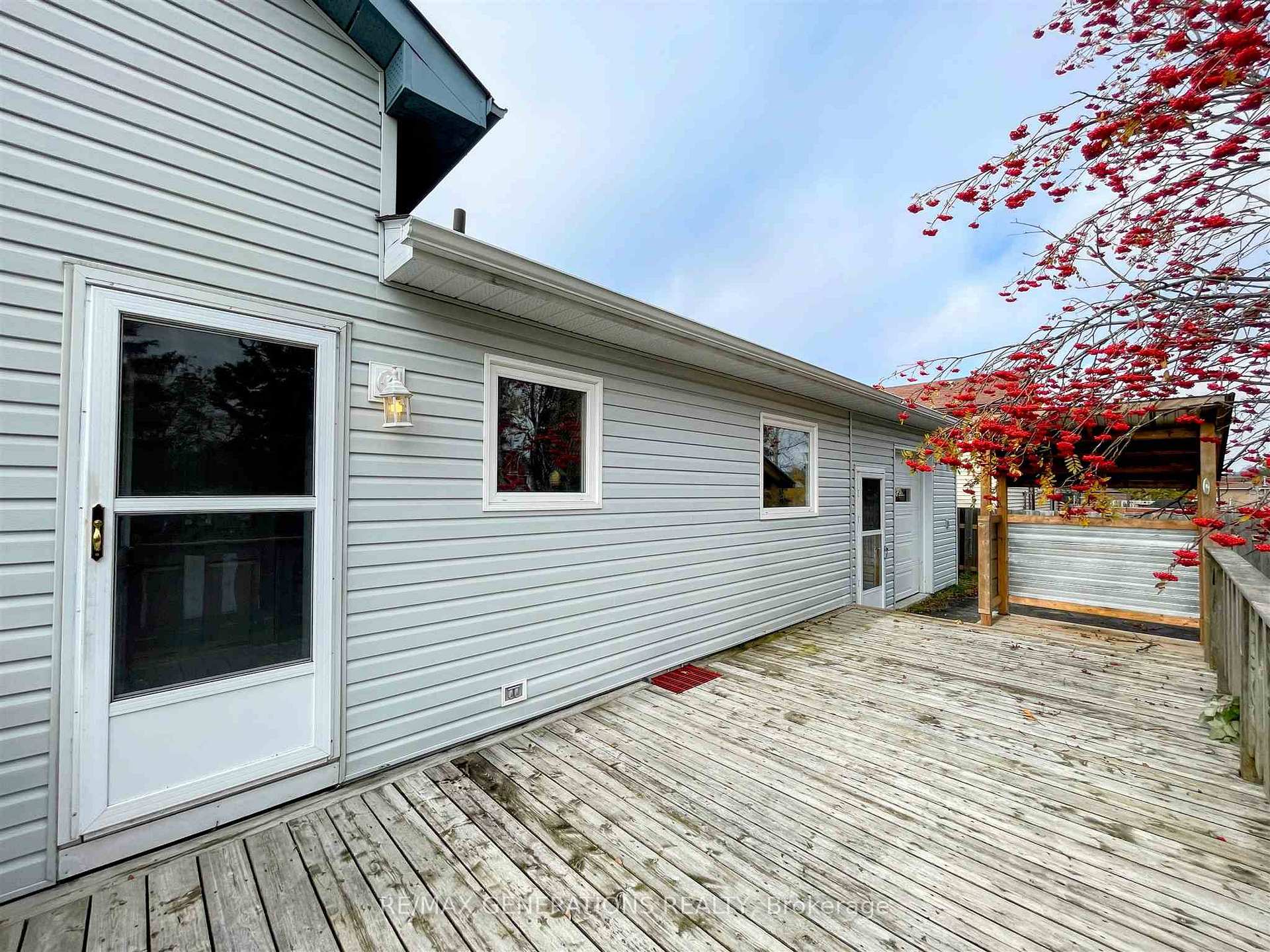 Photo 39 of 28 Michano Drive, Marathon — HOMEH