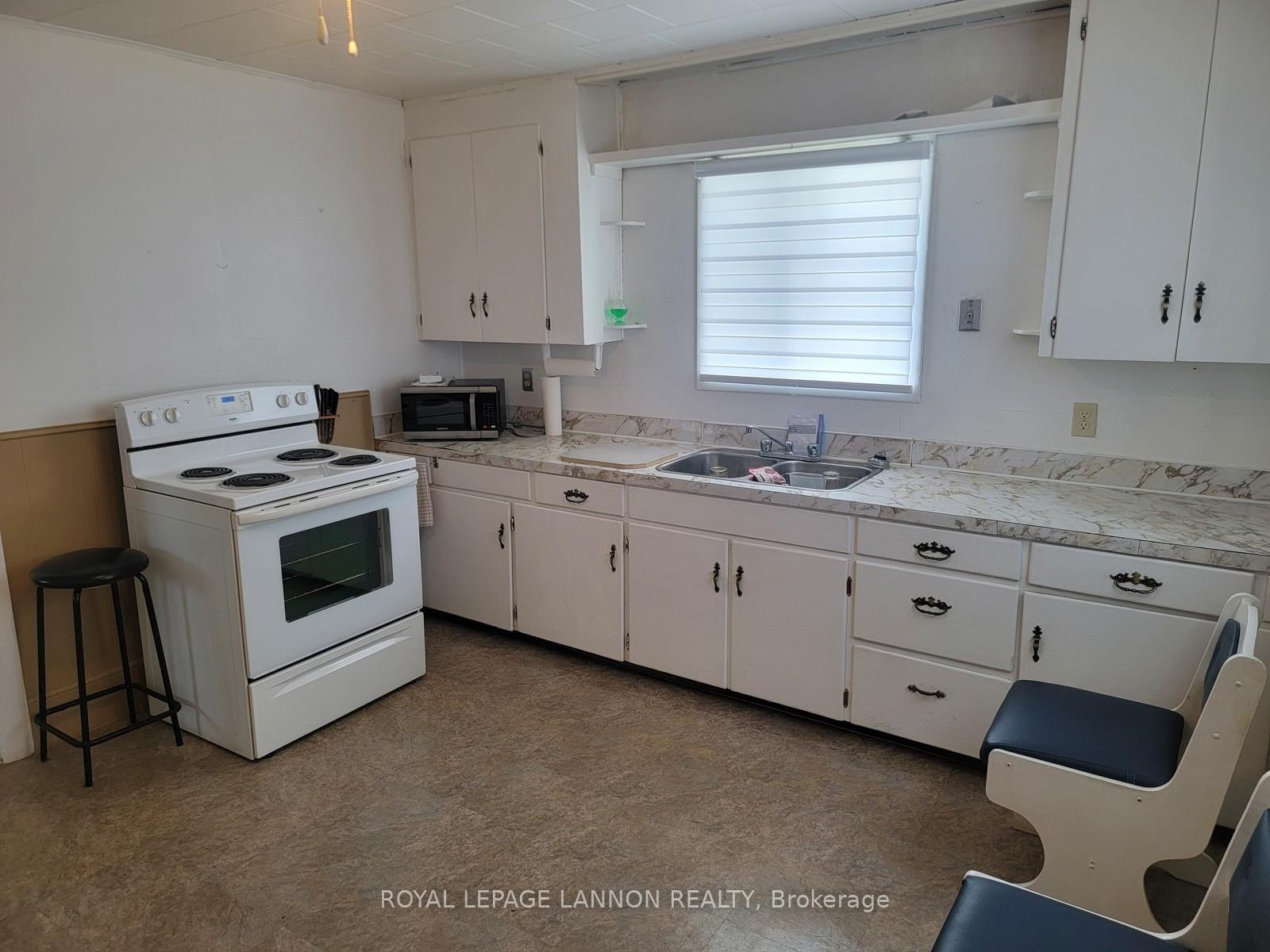 Photo 6 of 116 Isbester Drive, Schreiber — HOMEH
