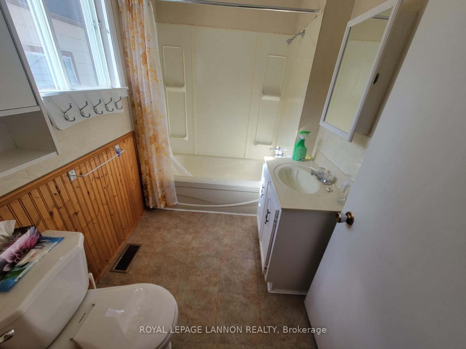 Photo 8 of 116 Isbester Drive, Schreiber — HOMEH