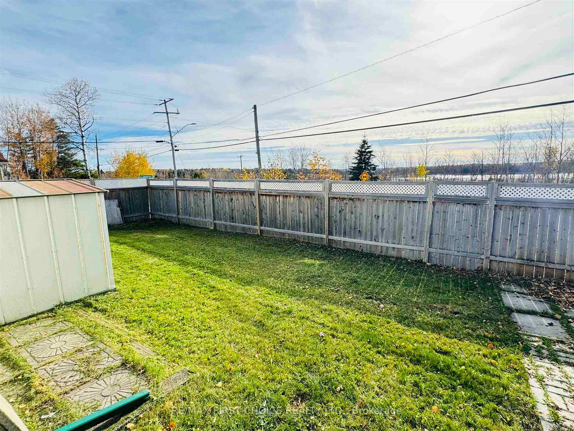 Photo 4 of 2 Murdock Street, Red Lake — HOMEH