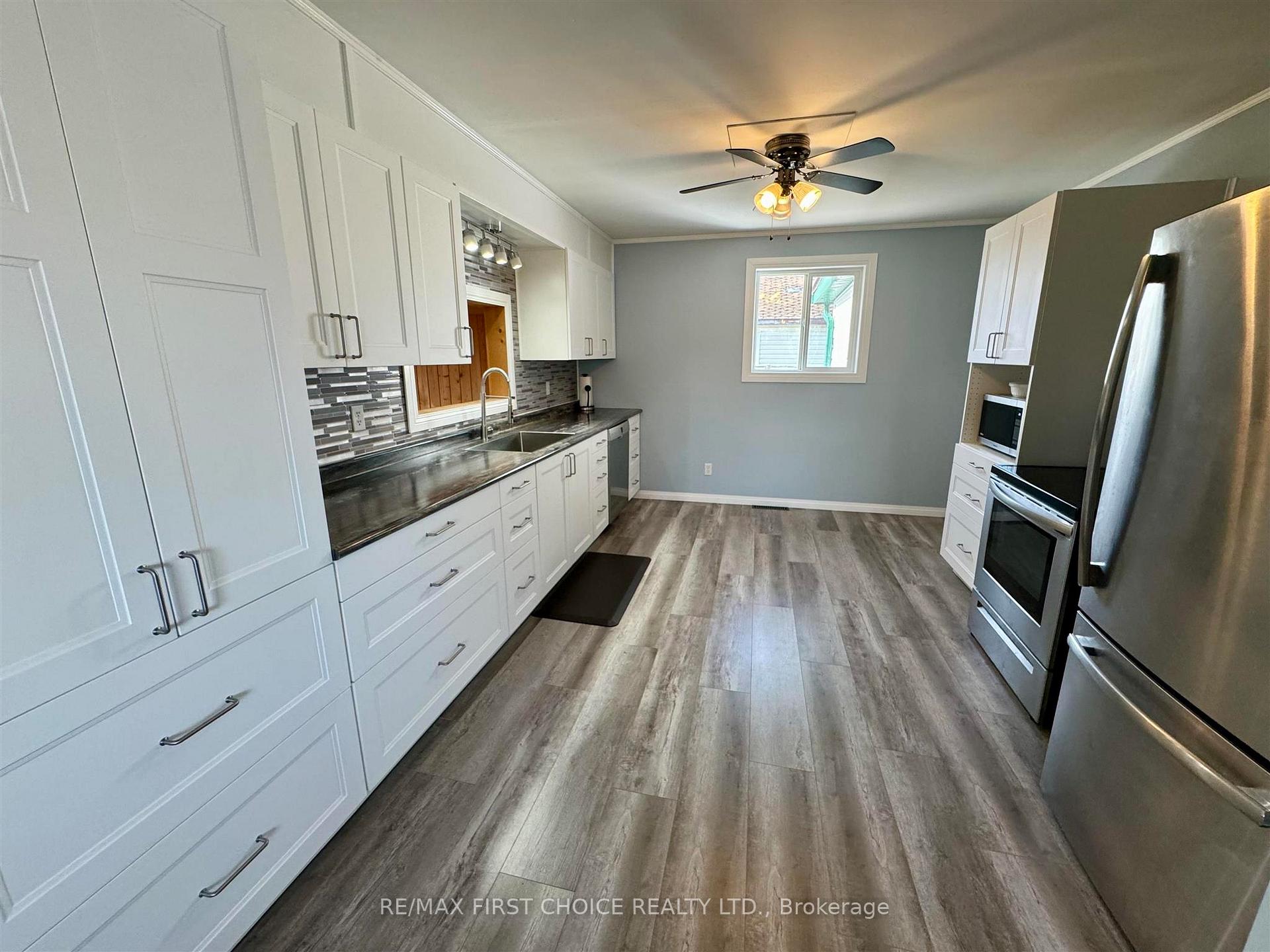 Photo 10 of 2 Murdock Street, Red Lake — HOMEH