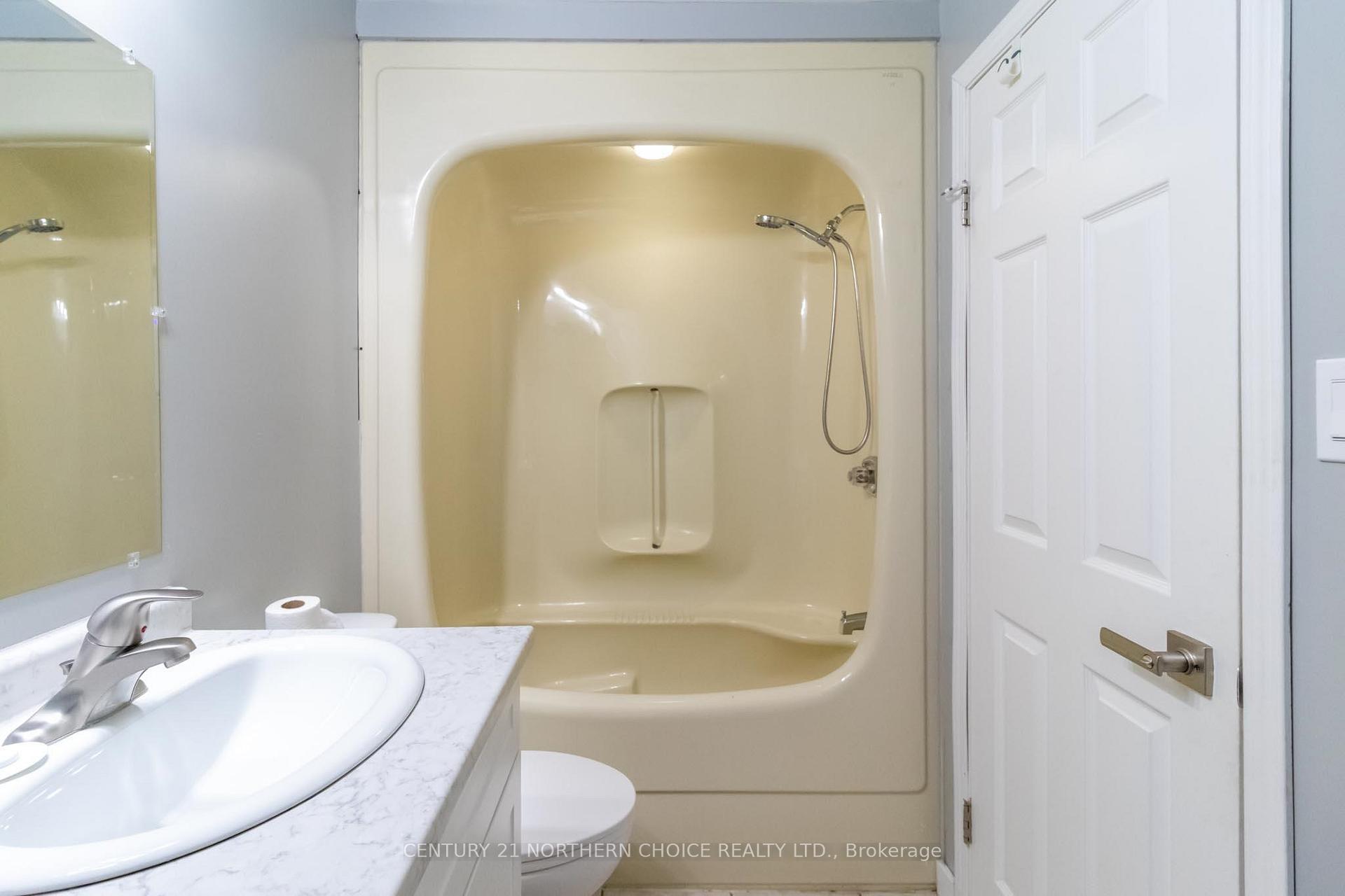 Photo 11 of 3 Matheson Street N, Kenora, North End — HOMEH