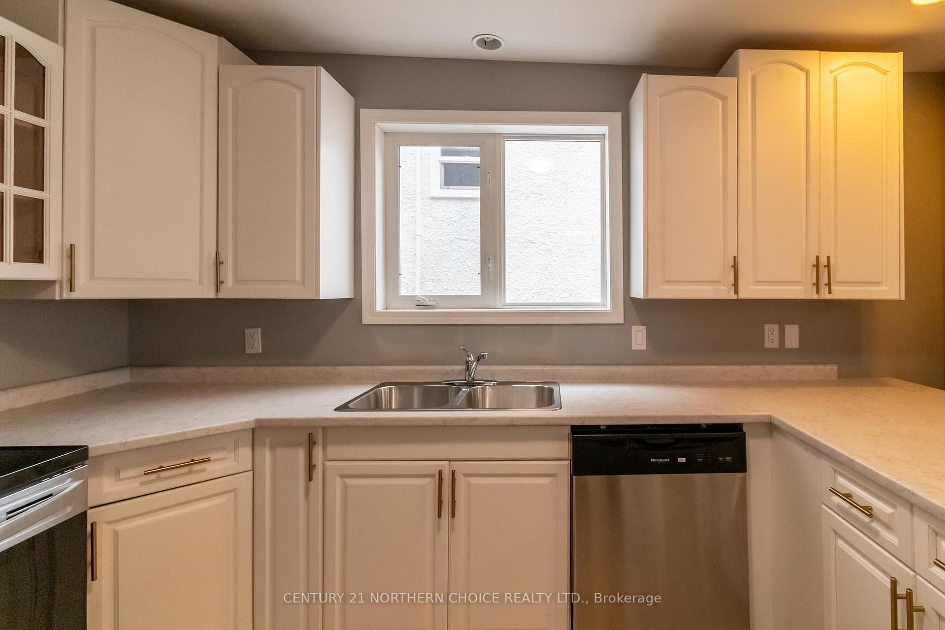 Photo 21 of 3 Matheson Street N, Kenora, North End — HOMEH
