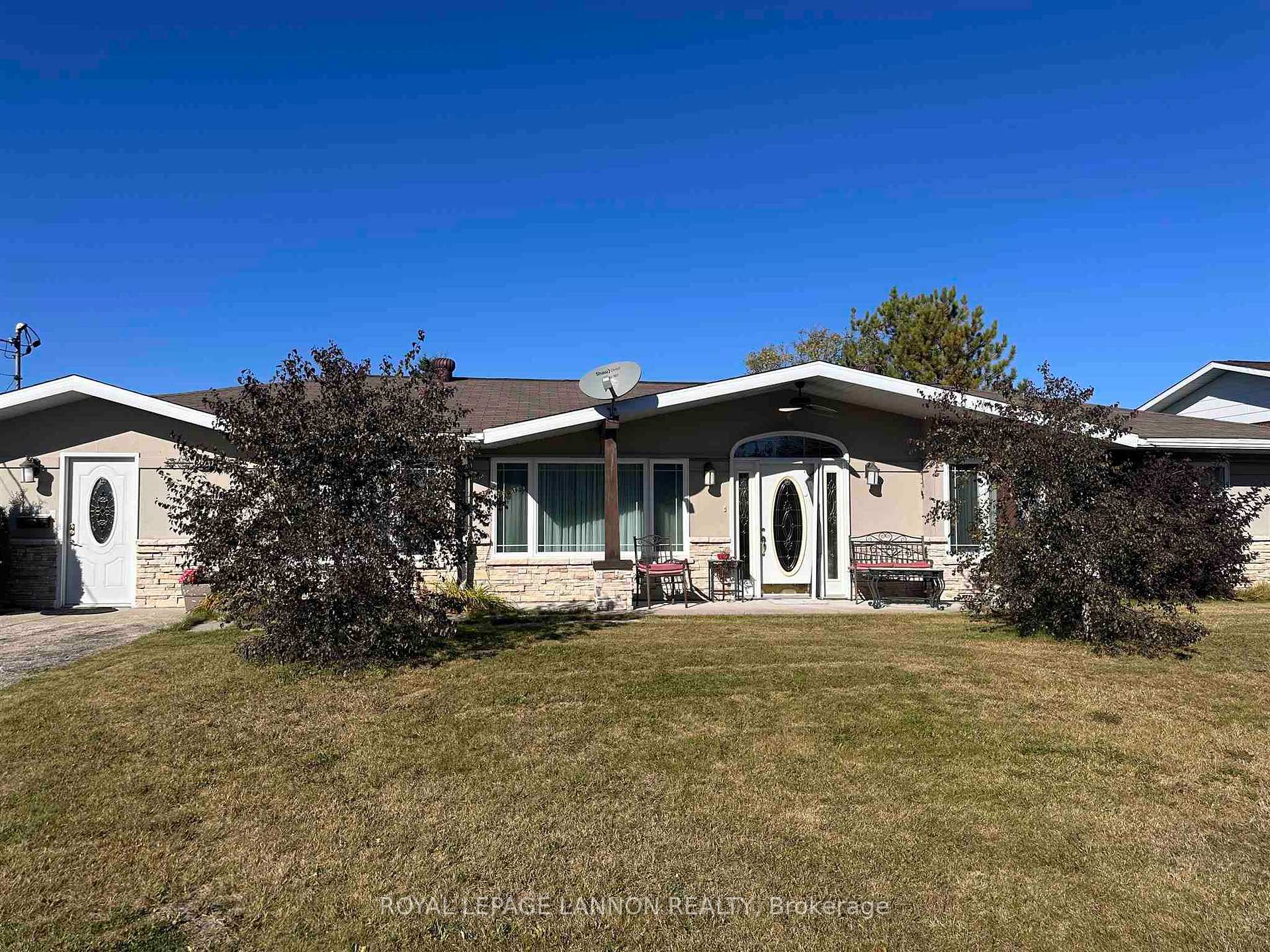 Photo 1 of 202 Jackson Avenue SE, Greenstone — HOMEH