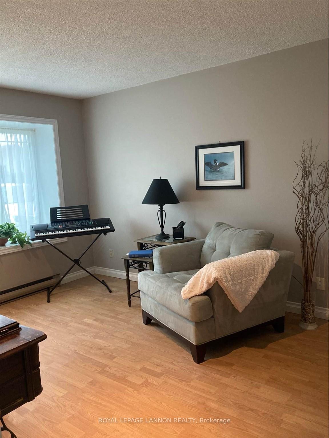 Photo 5 of 202 Jackson Avenue SE, Greenstone — HOMEH