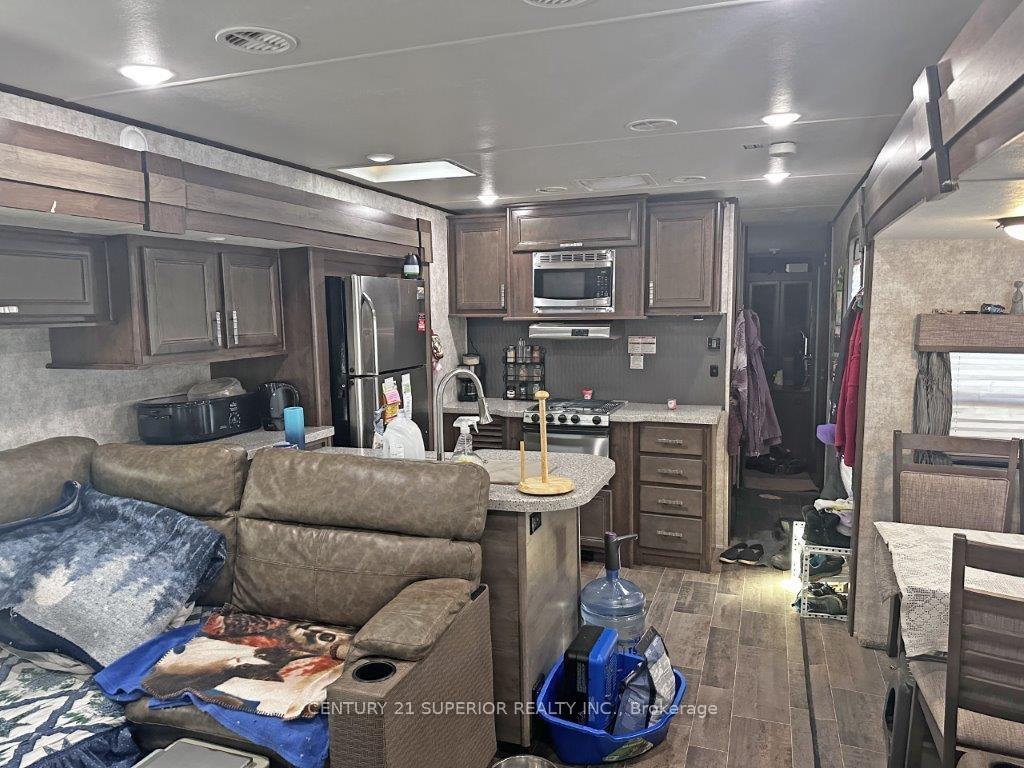 Photo 11 of 43 Memory Road, Neebing, Crooks — HOMEH