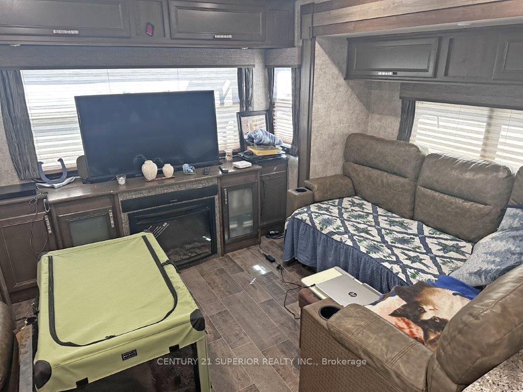 Photo 14 of 43 Memory Road, Neebing, Crooks — HOMEH