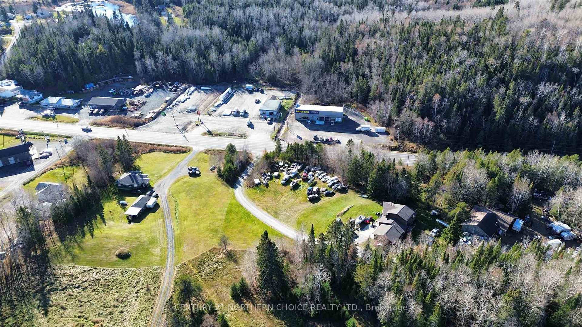 Photo 5 of 1844 17 E, Kenora, Kenora East — HOMEH