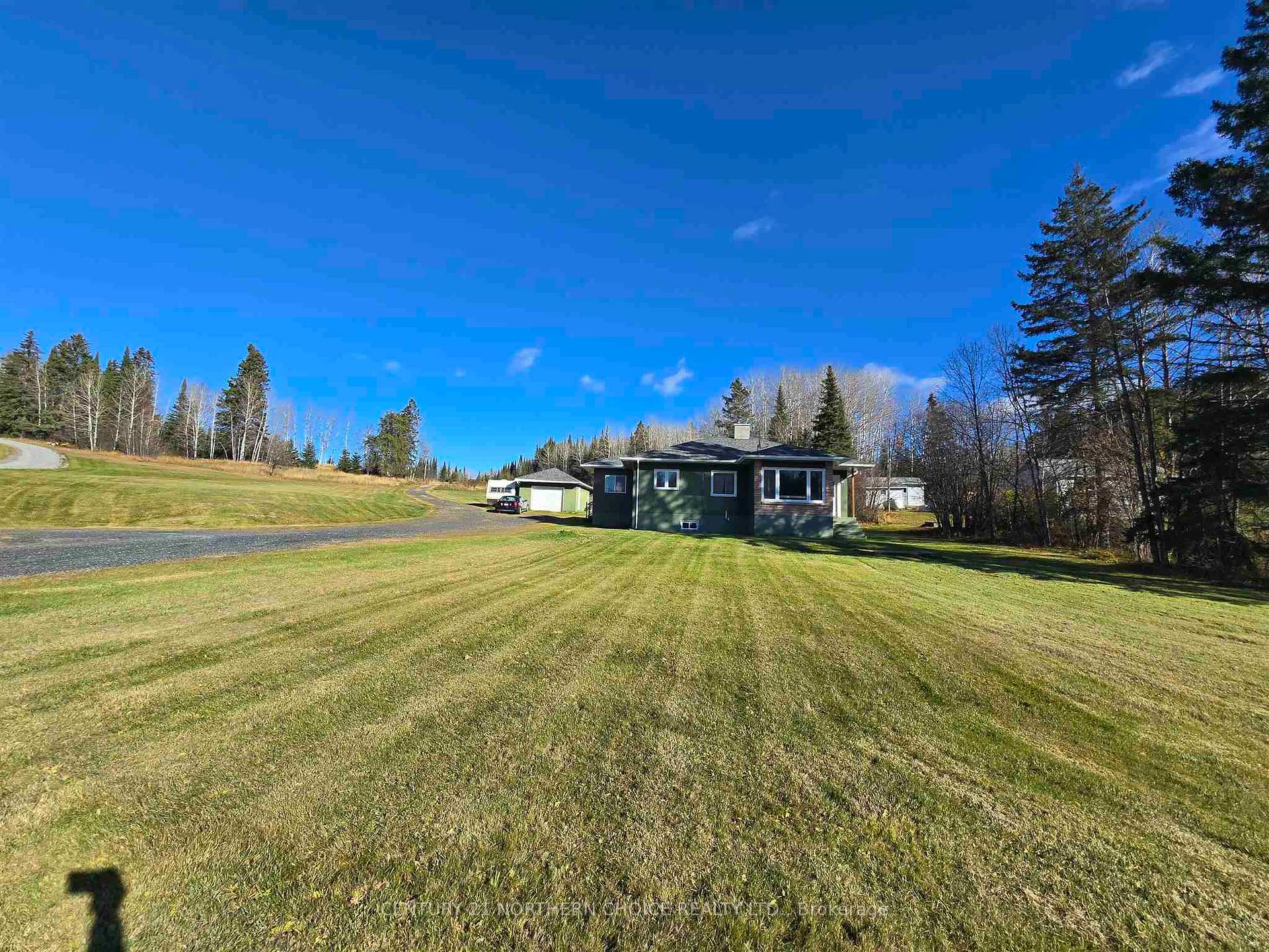 Photo 23 of 1844 17 E, Kenora, Kenora East — HOMEH