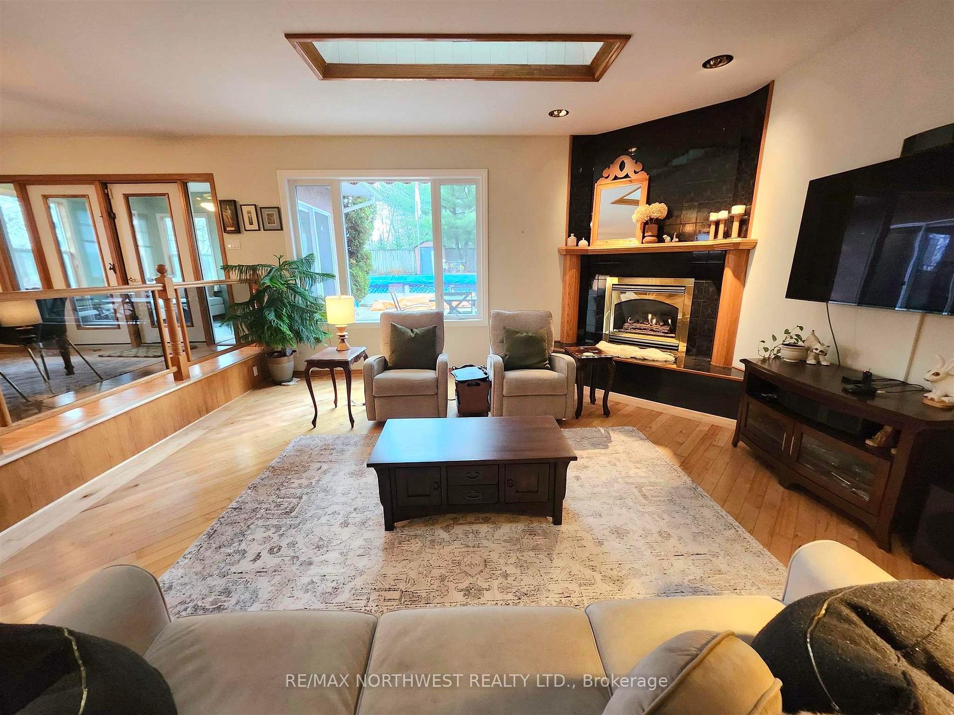 Photo 18 of 821 Seventh Avenue S, Kenora, Lakeside — HOMEH