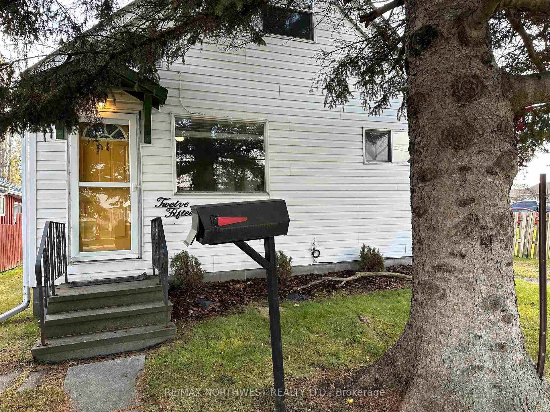 Photo 2 of 1215 Third Street E, Fort Frances — HOMEH